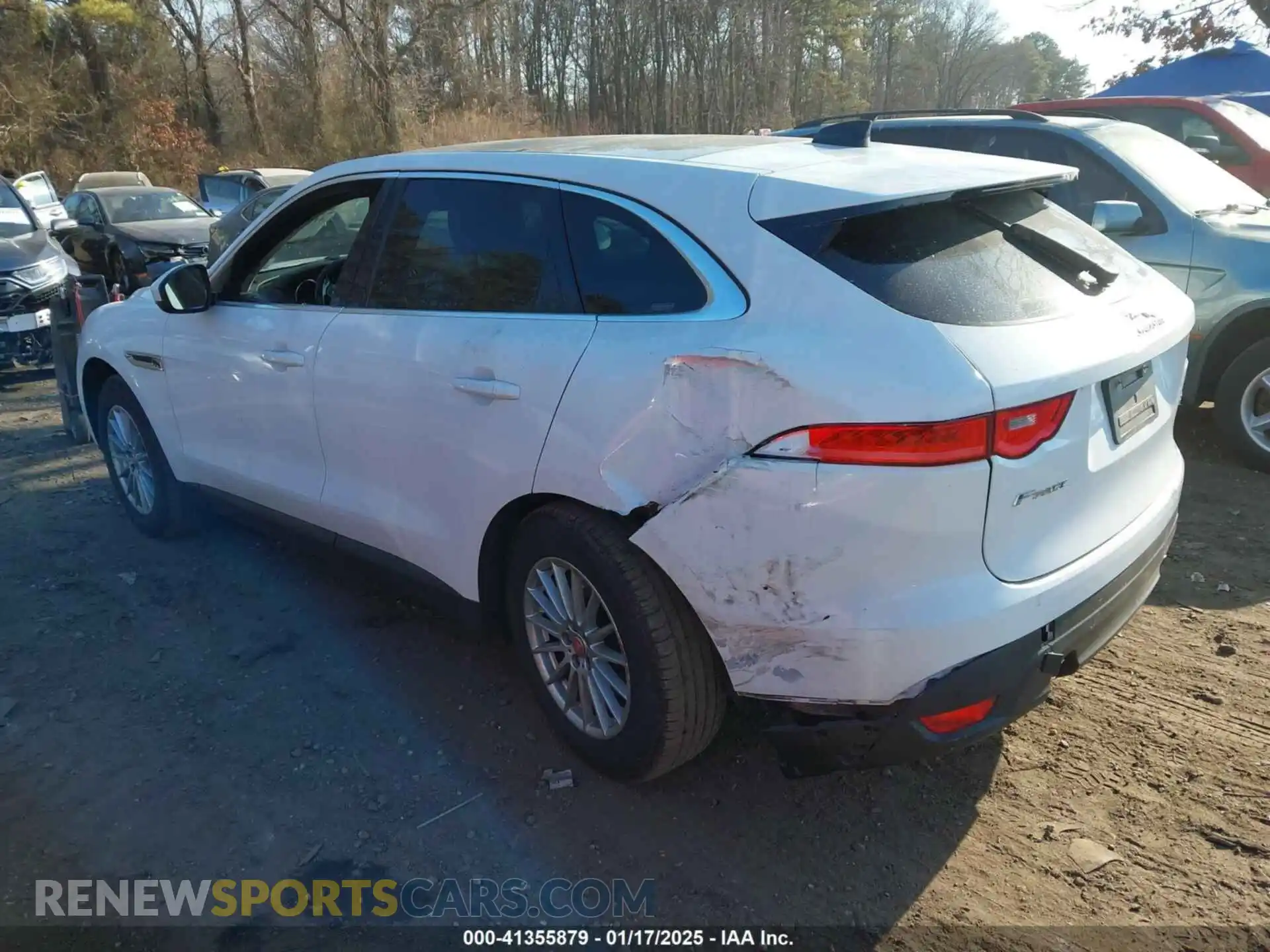 3 Photograph of a damaged car SADCS2FX5LA638870 JAGUAR F-PACE 2020
