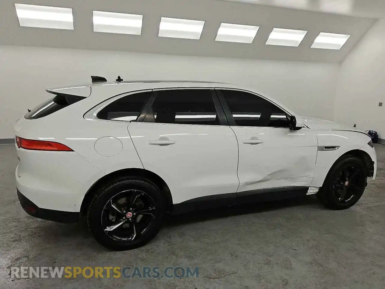 3 Photograph of a damaged car SADCS2FXXLA644566 JAGUAR F-PACE 2020