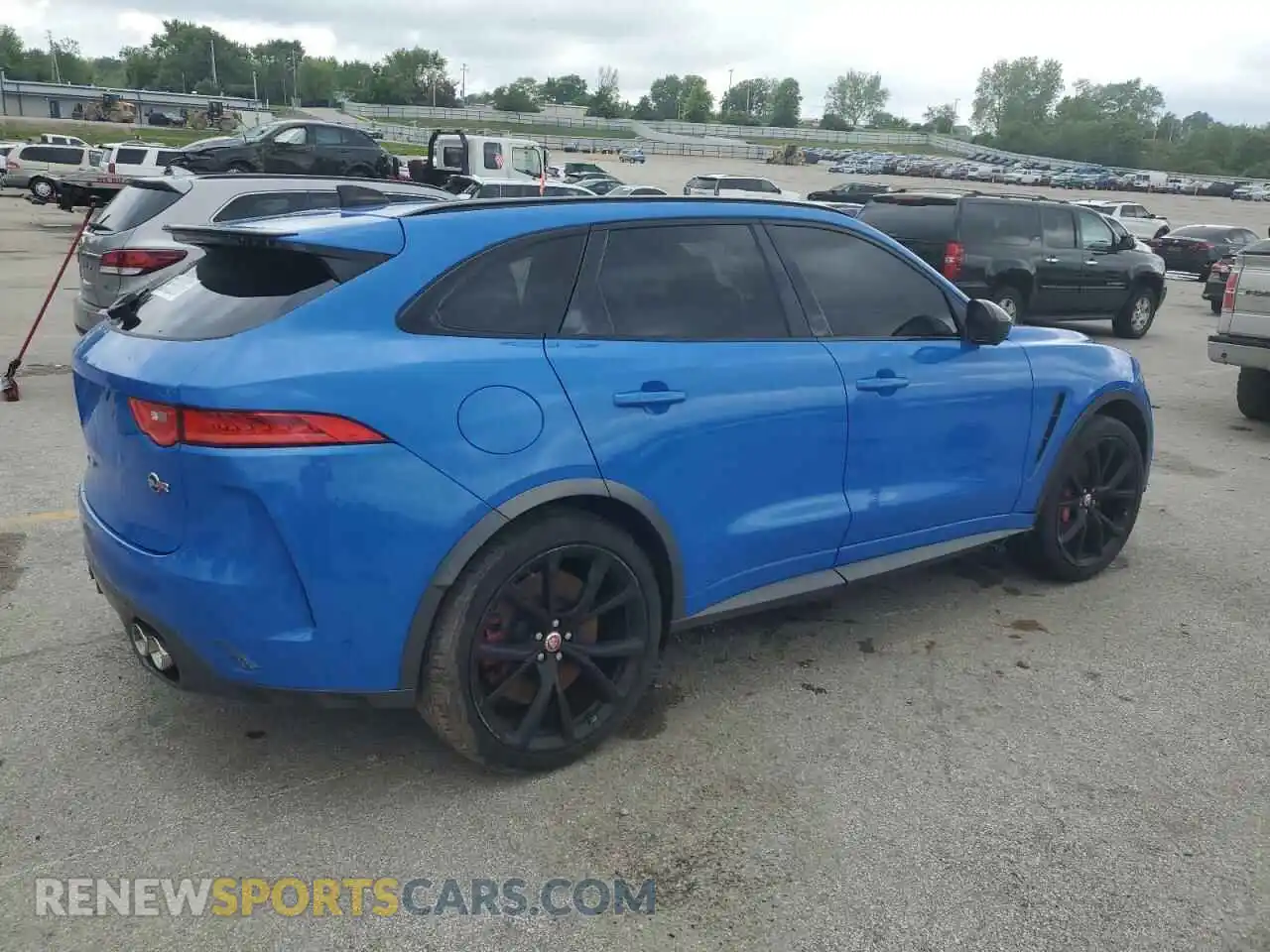3 Photograph of a damaged car SADCZ2EE3LA617687 JAGUAR F-PACE 2020