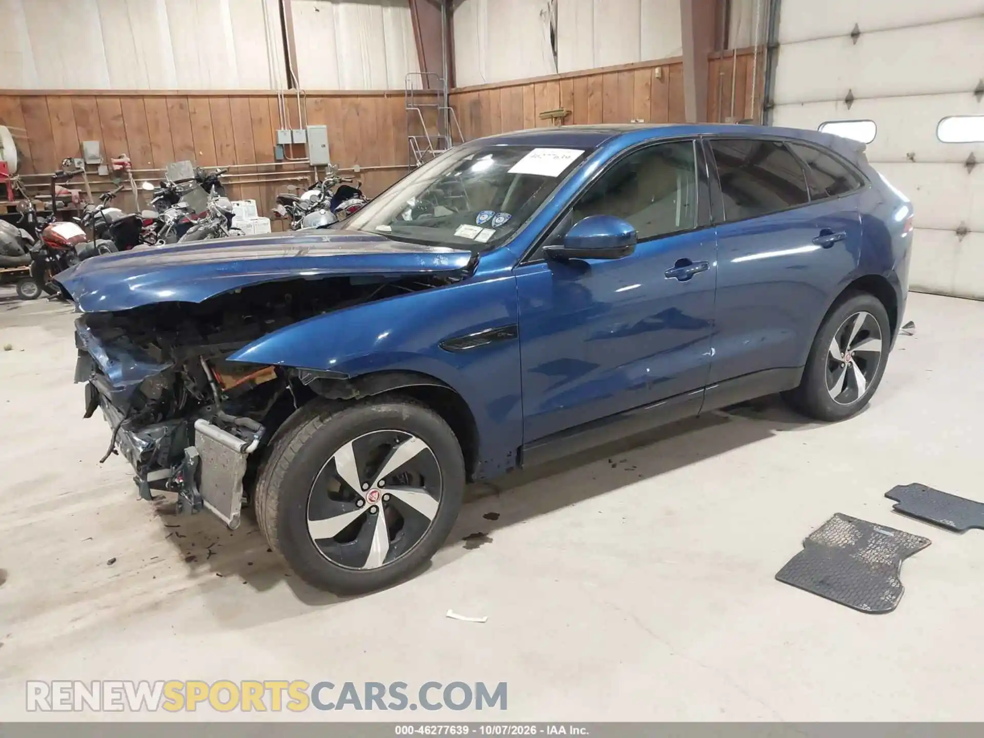 2 fotografías del automóvil dañado SADCJ2EU7MA668013 JAGUAR F-PACE 2021
