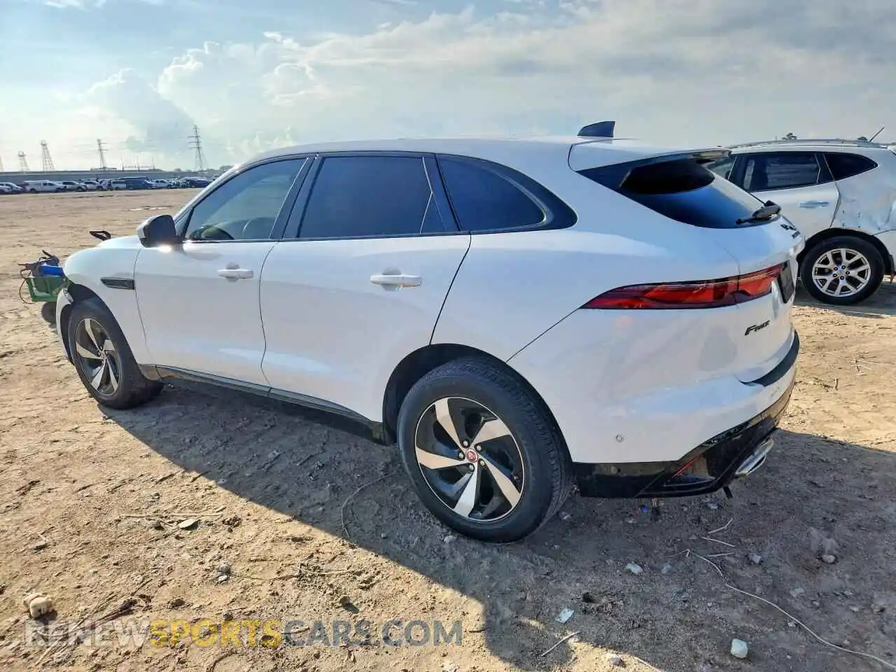2 Photograph of a damaged car SADCJ2EU8MA668201 JAGUAR F-PACE 2021