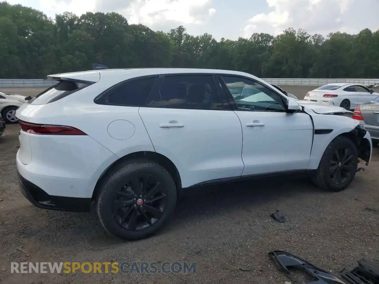 3 Photograph of a damaged car SADCJ2EX2MA678670 JAGUAR F-PACE 2021