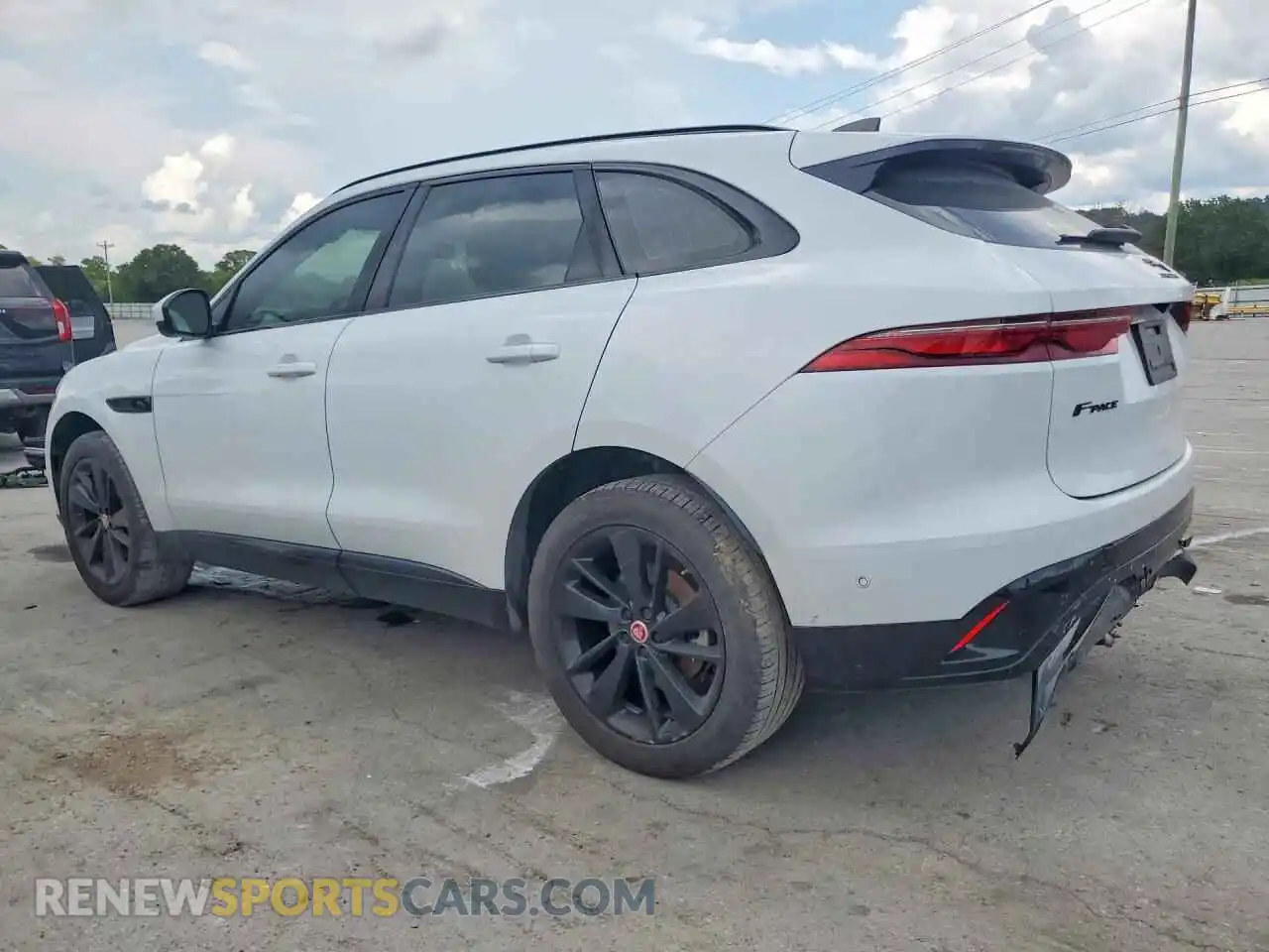 2 fotografías del automóvil dañado SADCJ2EX3MA668231 JAGUAR F-PACE 2021