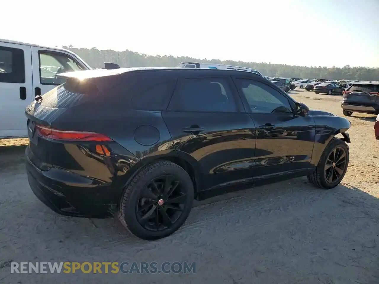 3 Photograph of a damaged car SADCJ2EX5MA687394 JAGUAR F-PACE 2021