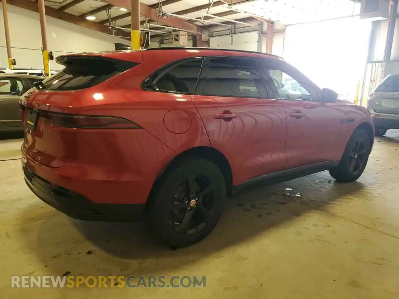 3 fotografías del automóvil dañado SADCJ2EX6MA671558 JAGUAR F-PACE 2021