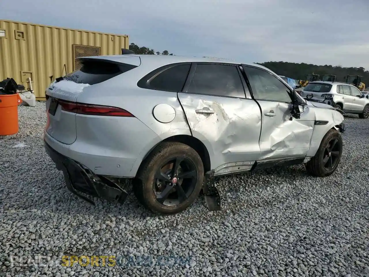 3 Photograph of a damaged car SADCJ2EX7MA668474 JAGUAR F-PACE 2021