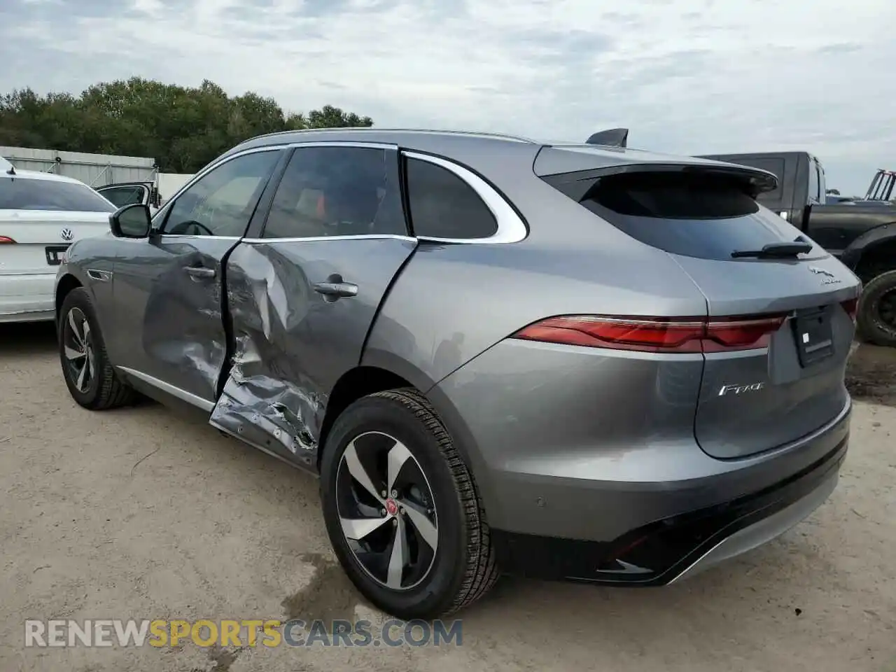 3 Photograph of a damaged car SADCJ2EX9MA675507 JAGUAR F-PACE 2021