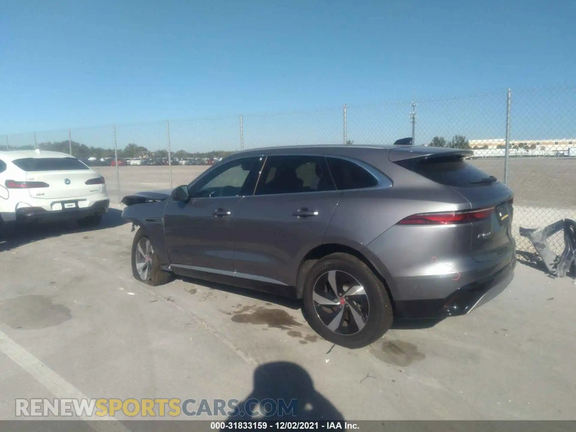 3 Photograph of a damaged car SADCJ2EXXMA672017 JAGUAR F-PACE 2021