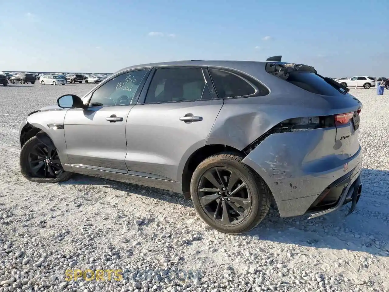 2 Photograph of a damaged car SADCT2FU3MA683861 JAGUAR F-PACE 2021