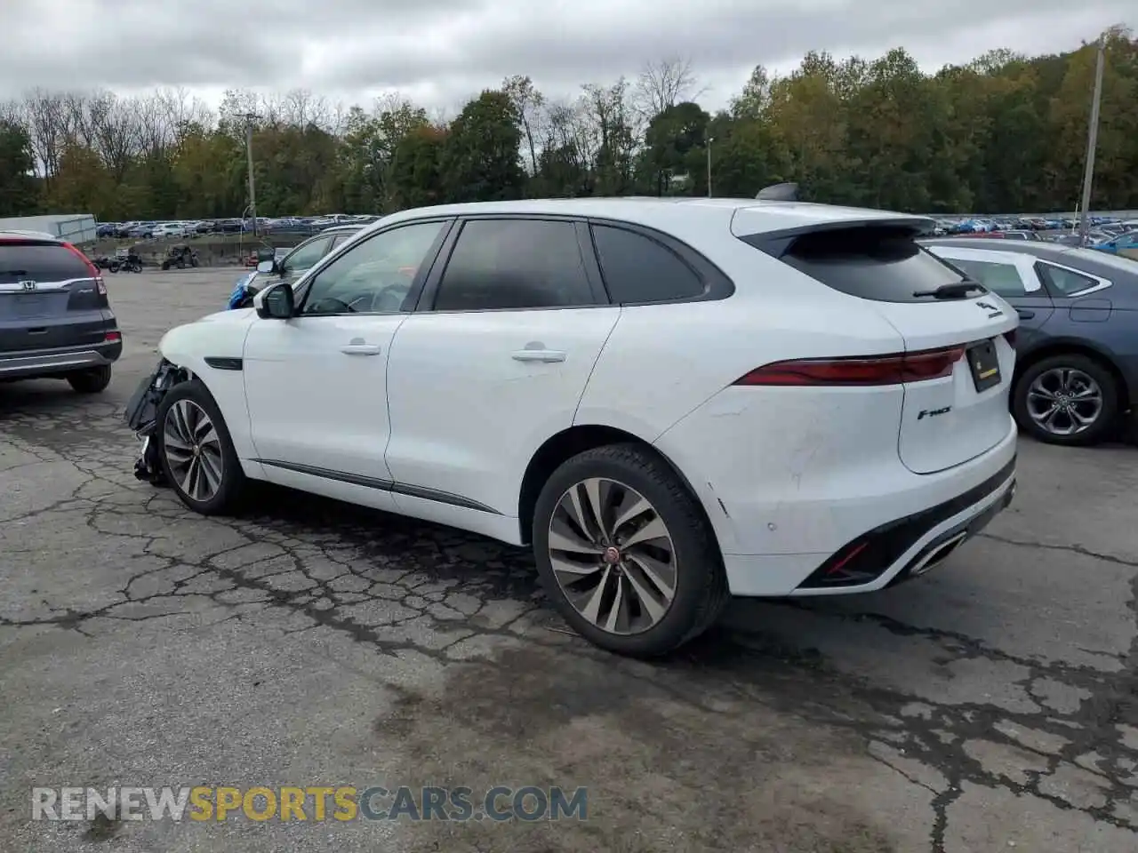 2 Photograph of a damaged car SADCT2FU6MA672952 JAGUAR F-PACE 2021