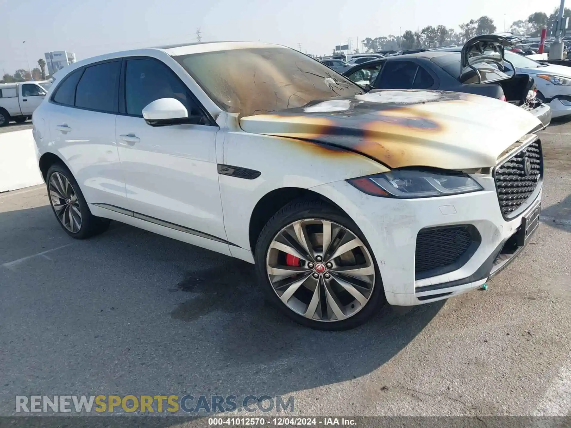 1 Photograph of a damaged car SADCT2FU9MA679894 JAGUAR F-PACE 2021