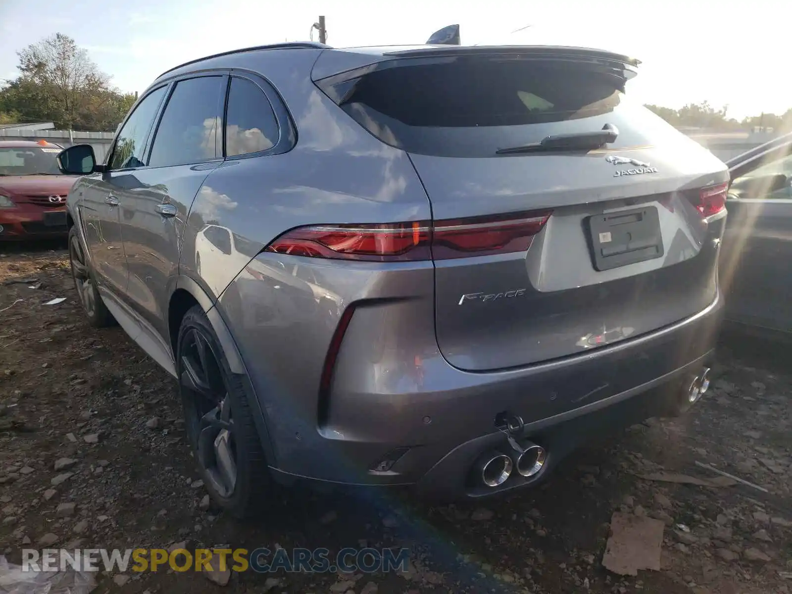 3 Photograph of a damaged car SADCZ2EE3MA675249 JAGUAR F-PACE 2021