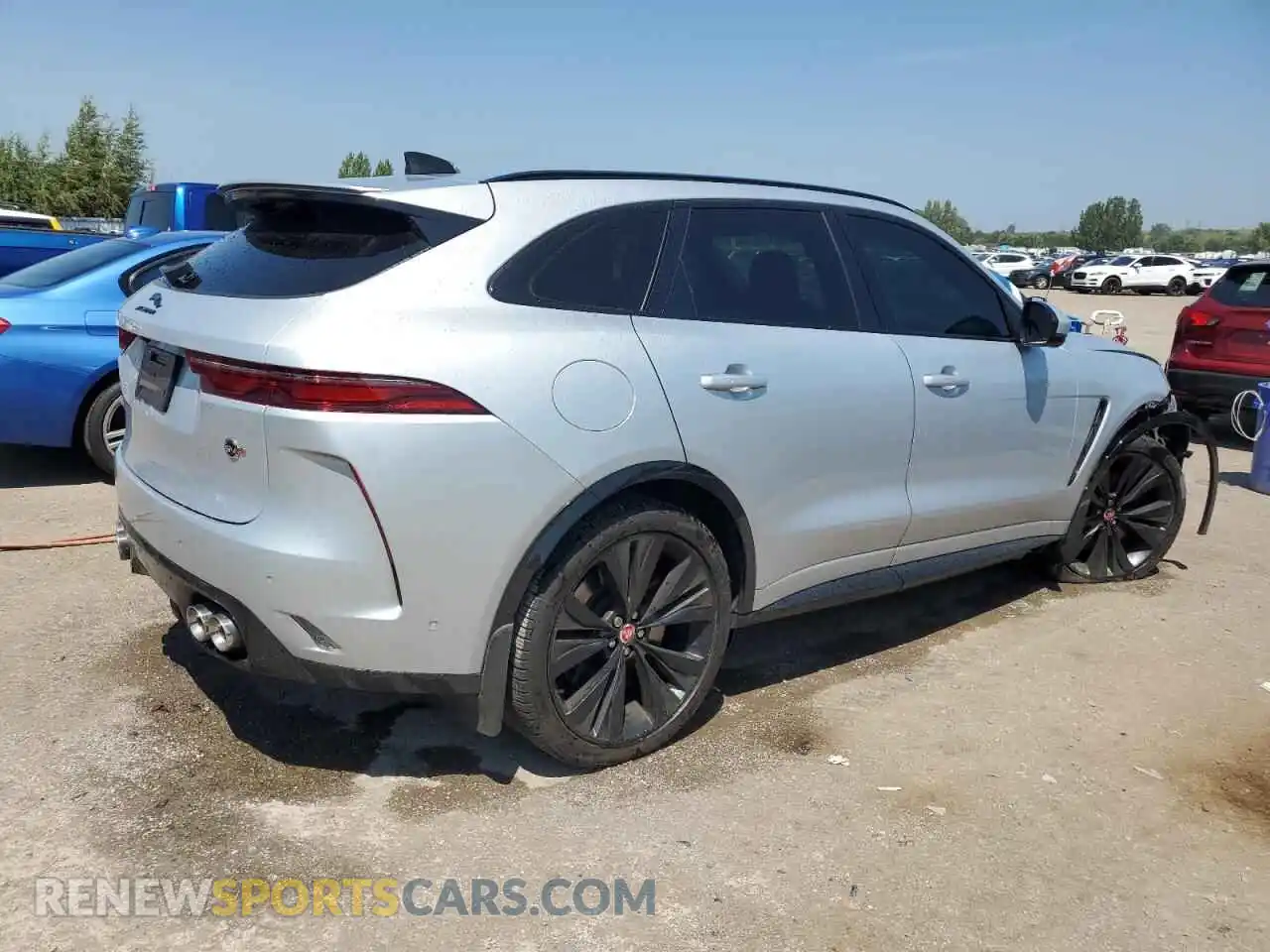 3 Photograph of a damaged car SADCZ2EE0NA694021 JAGUAR F-PACE 2022
