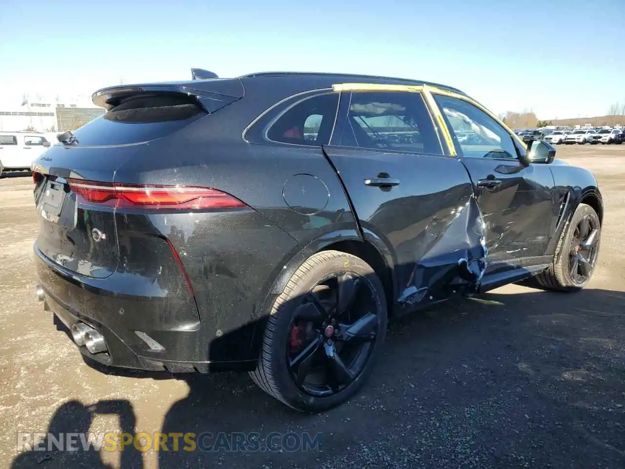 3 Photograph of a damaged car SADCZ2EE4NA701231 JAGUAR F-PACE 2022