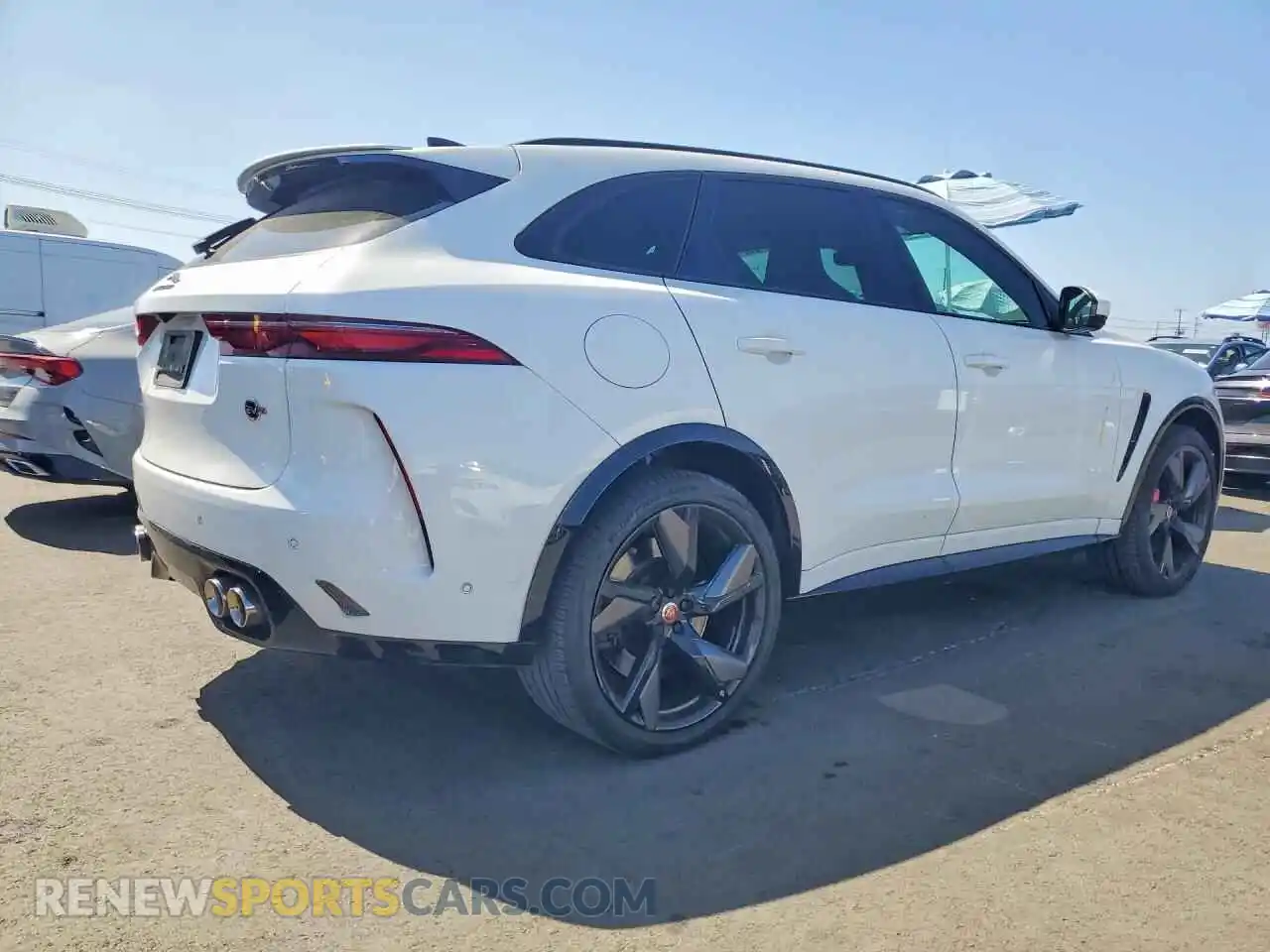 3 Photograph of a damaged car SADCZ2EE6NA695030 JAGUAR F-PACE 2022