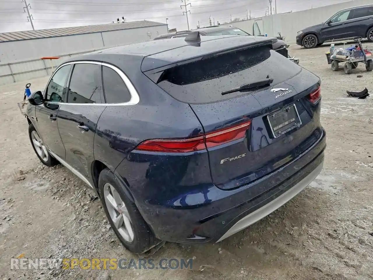 2 fotografías del automóvil dañado SADCJ2EX5PA707275 JAGUAR F-PACE 2023