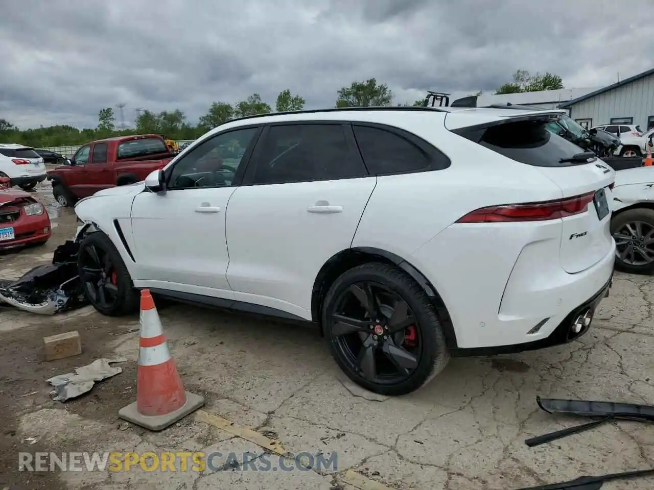 2 Photograph of a damaged car SADCZ2EE6PA712007 JAGUAR F-PACE 2023
