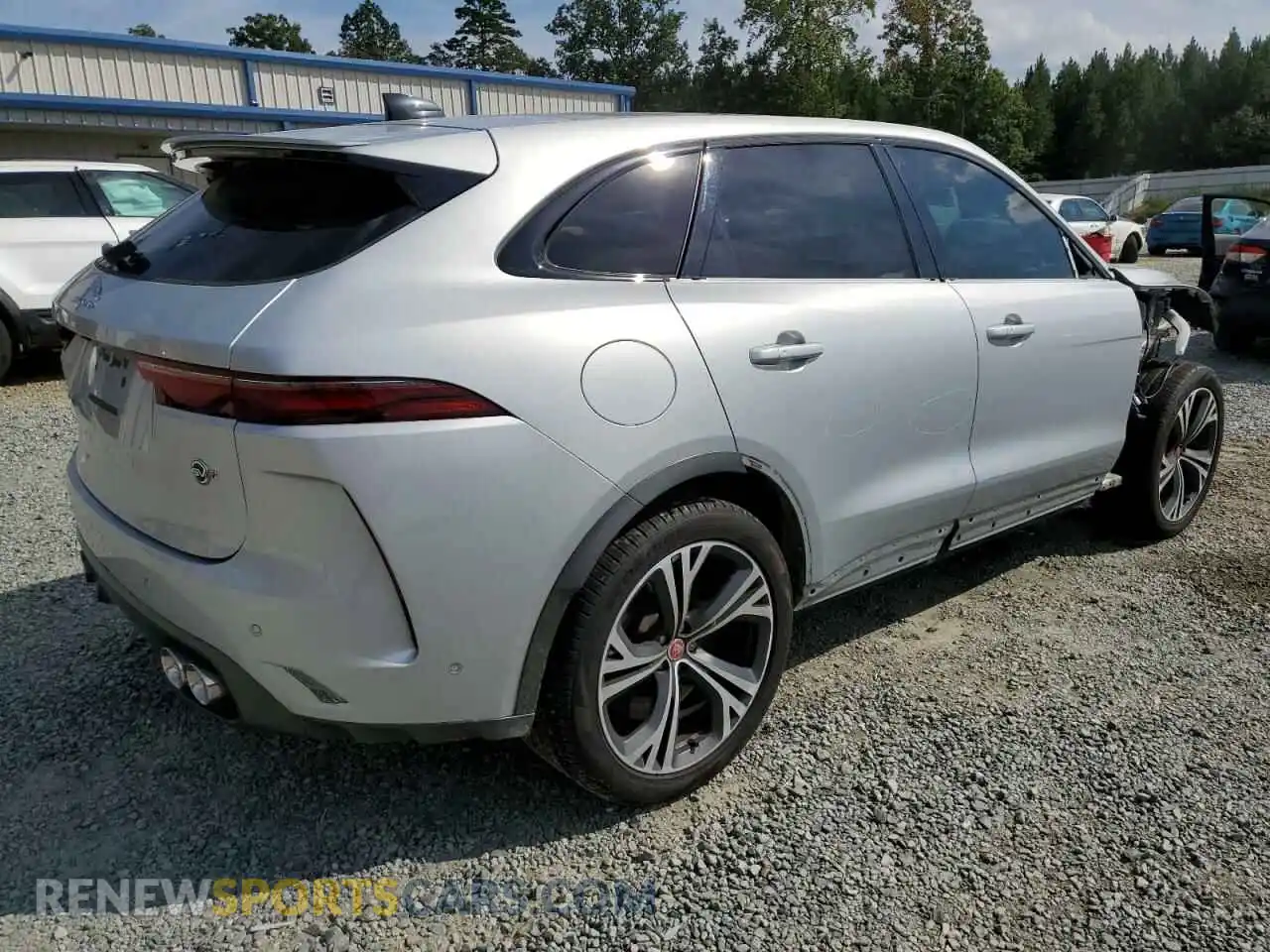 3 Photograph of a damaged car SADCZ2EE9PA708761 JAGUAR F-PACE 2023