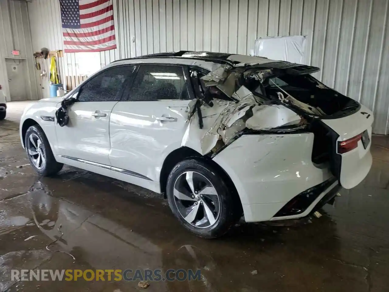 2 Photograph of a damaged car SADCT2EX1RA738472 JAGUAR F-PACE 2024