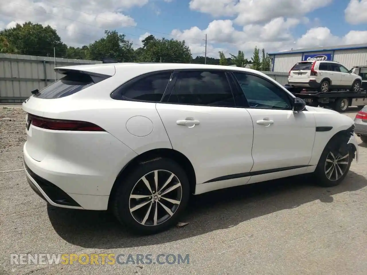 3 Photograph of a damaged car SADCT2EX5RA722985 JAGUAR F-PACE 2024
