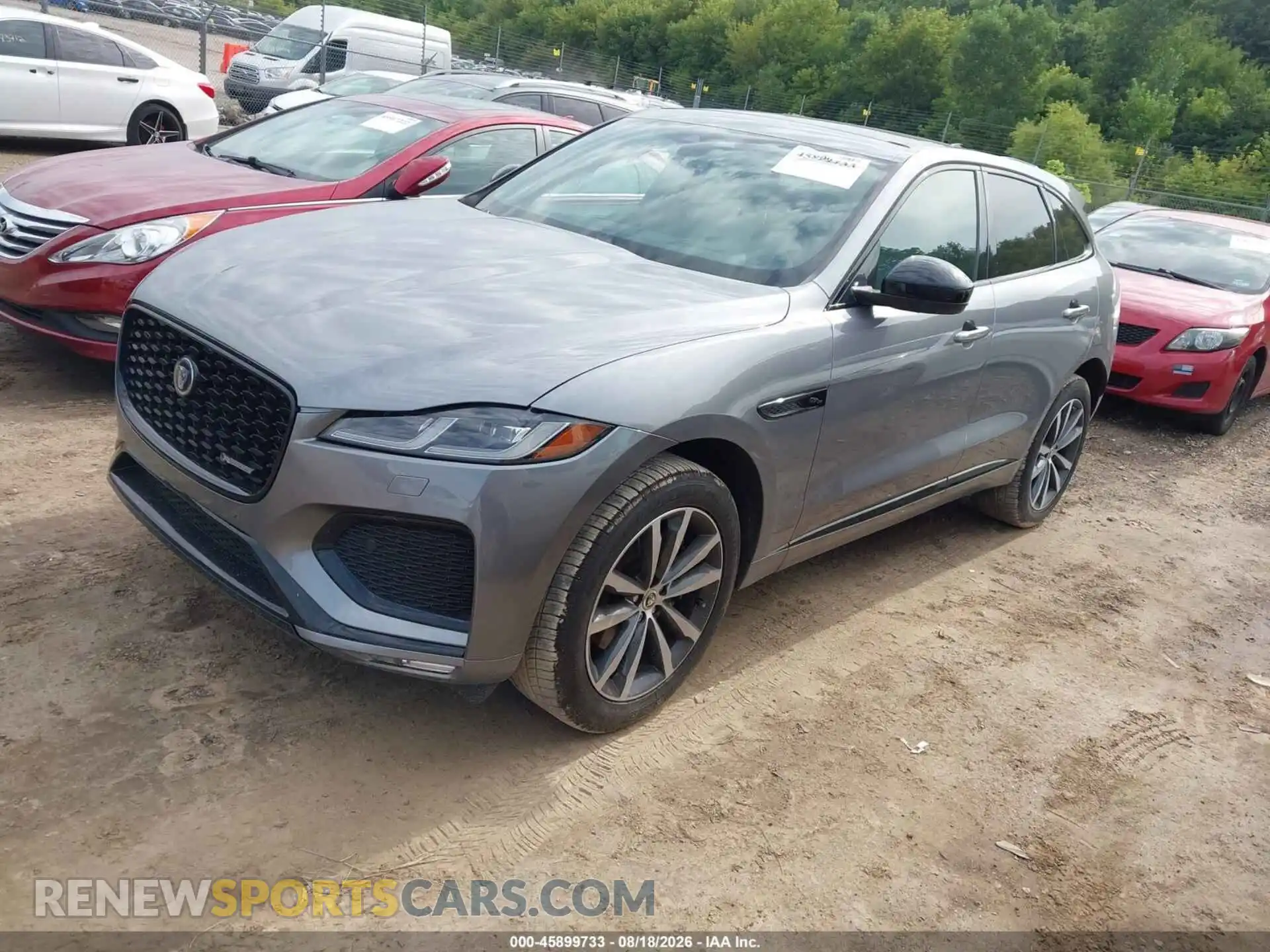 2 Photograph of a damaged car SADCT2EX6RA726415 JAGUAR F-PACE 2024