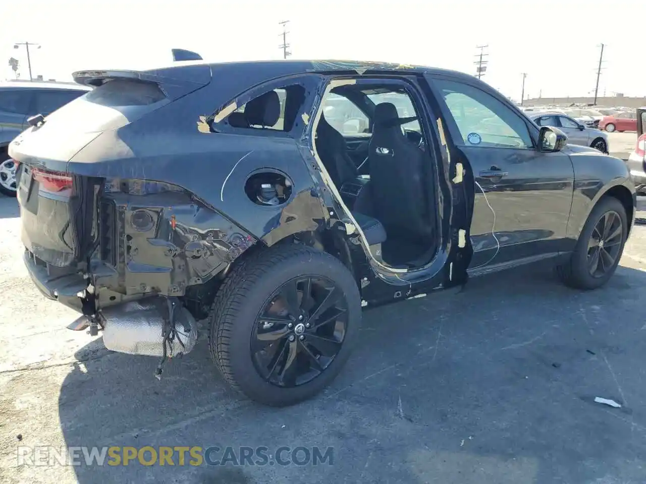 3 fotografías del automóvil dañado SADCT2EX9RA737201 JAGUAR F-PACE 2024
