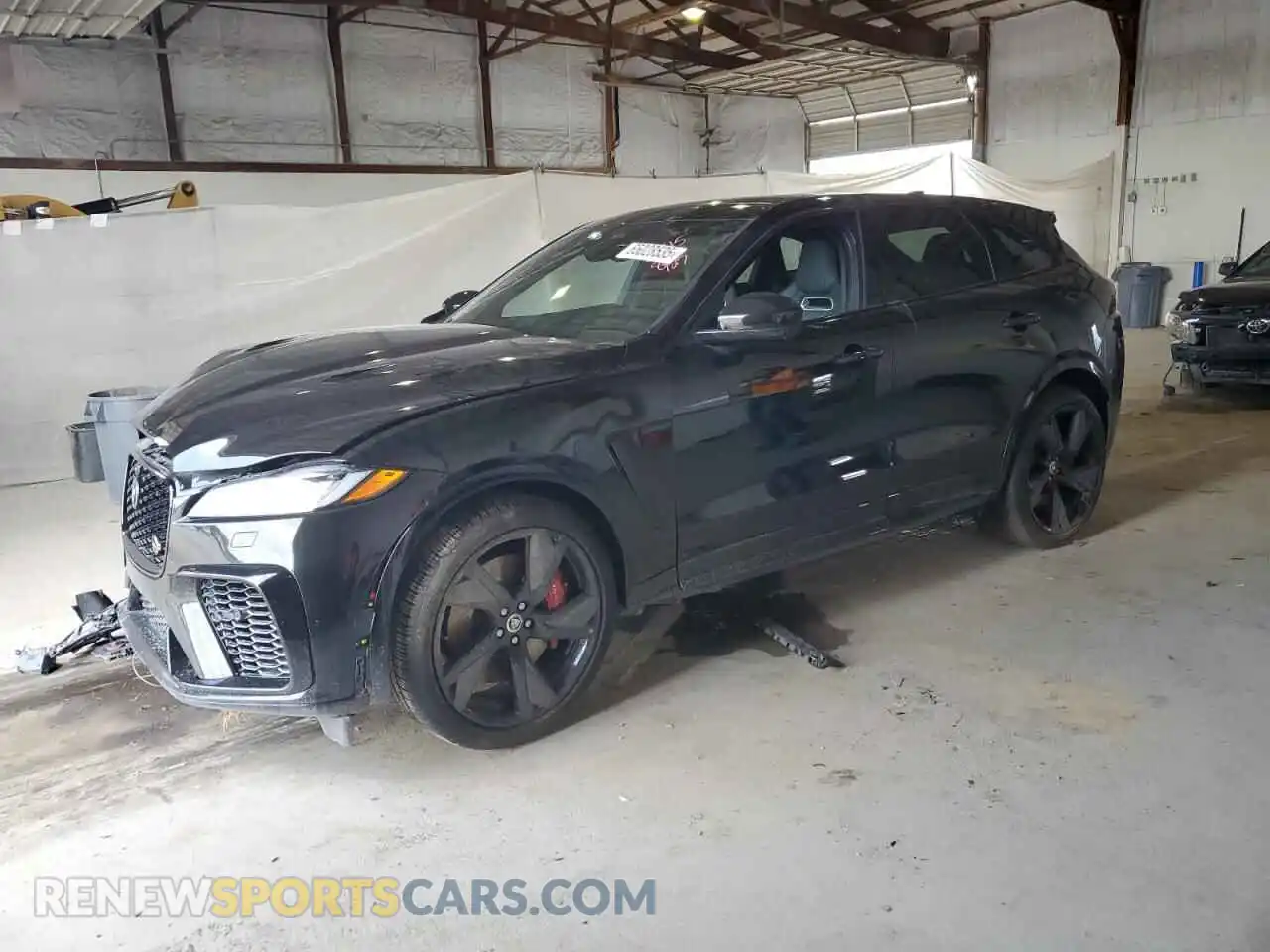 1 Photograph of a damaged car SADCZ2EE6RA740845 JAGUAR F-PACE 2024