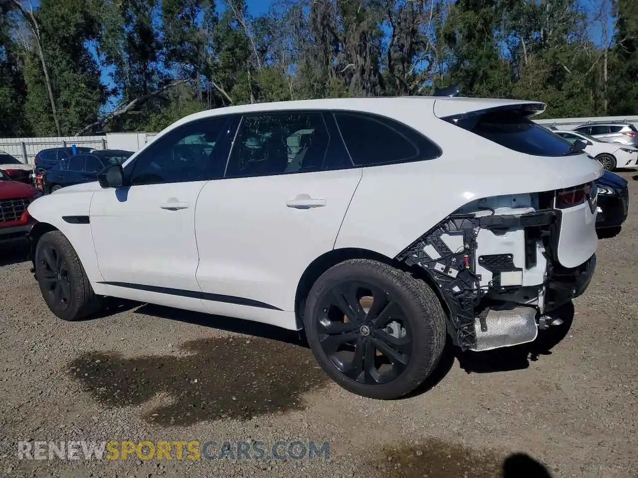2 Photograph of a damaged car SADCT2EX3SA749141 JAGUAR F-PACE 2025