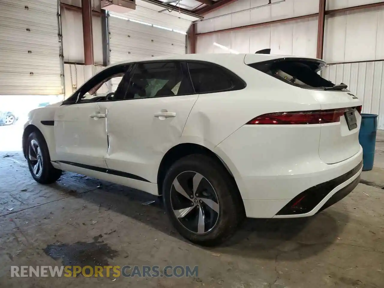2 Photograph of a damaged car SADCT2EX4SA743526 JAGUAR F-PACE 2025