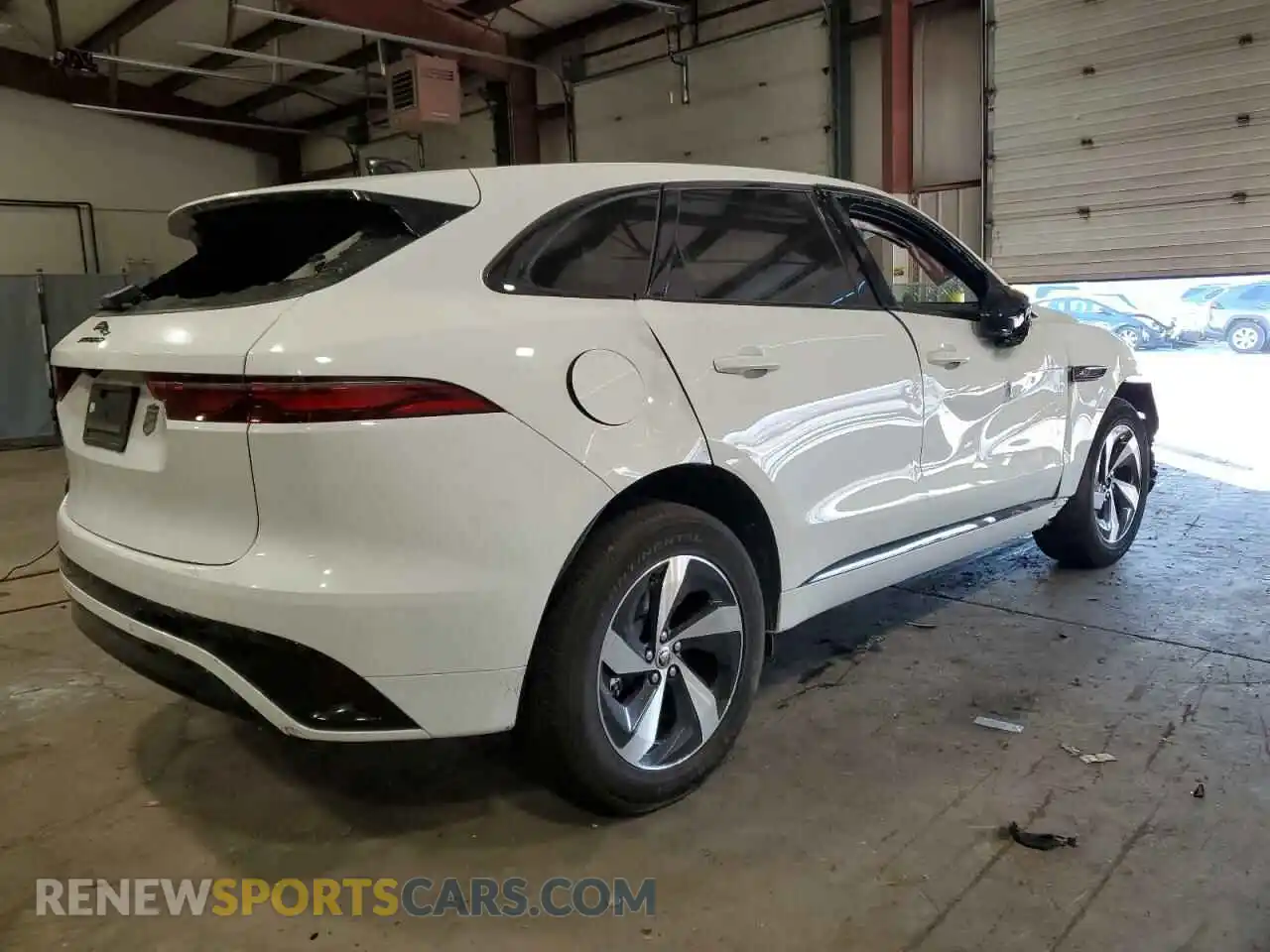 3 Photograph of a damaged car SADCT2EX4SA743526 JAGUAR F-PACE 2025