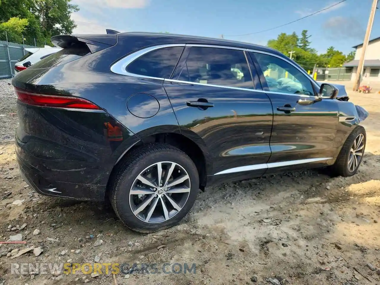 3 Photograph of a damaged car SADCT2EX8SA754187 JAGUAR F-PACE 2025