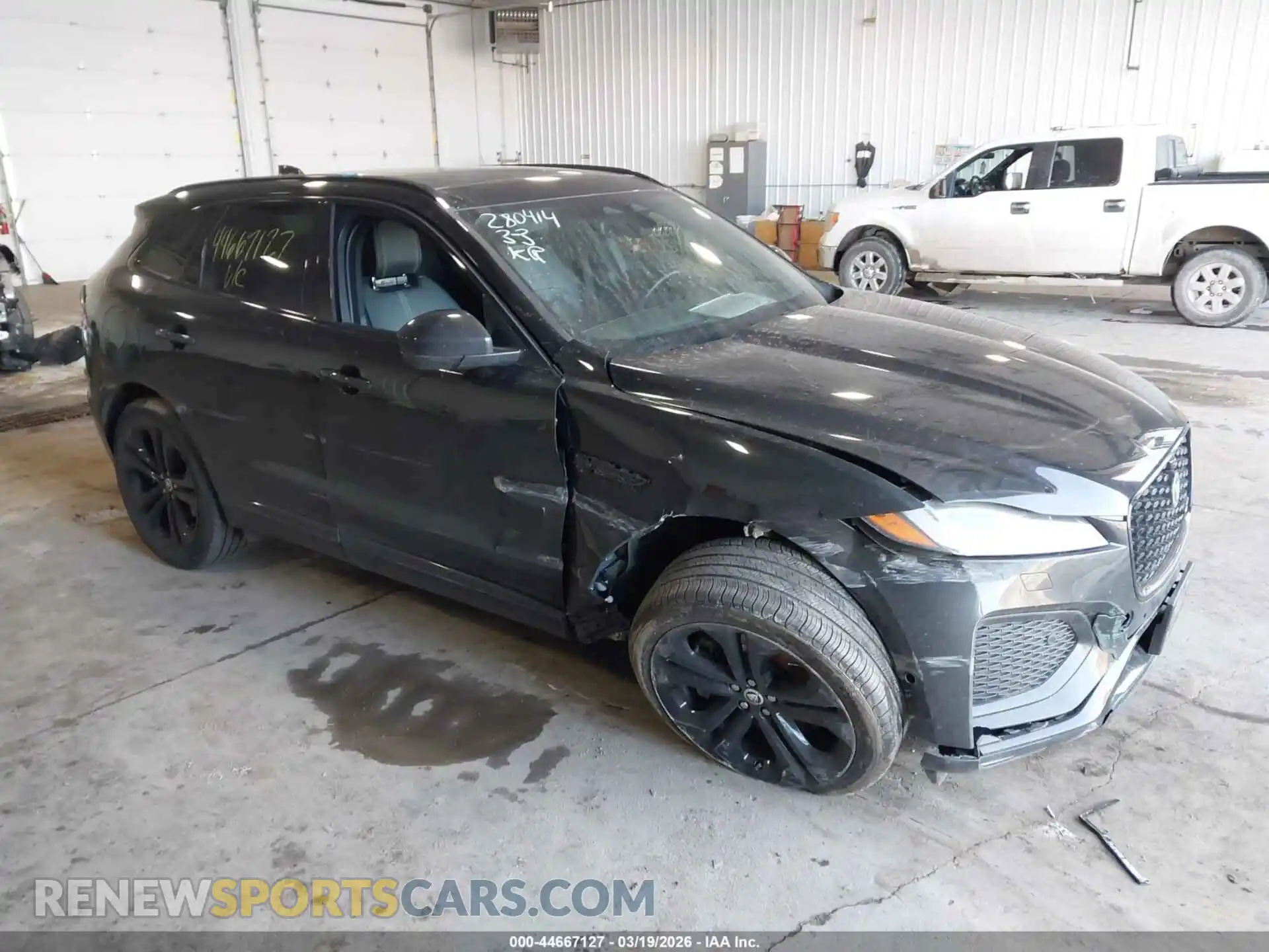 1 Photograph of a damaged car SADCT2FU0SA745018 JAGUAR F-PACE 2025