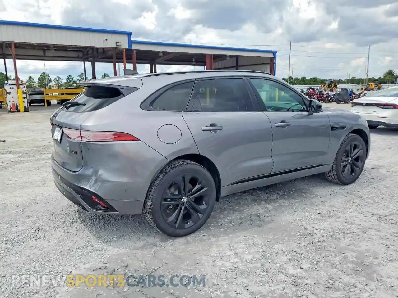3 Photograph of a damaged car SADCT2EX4TA758044 JAGUAR F-PACE 2026