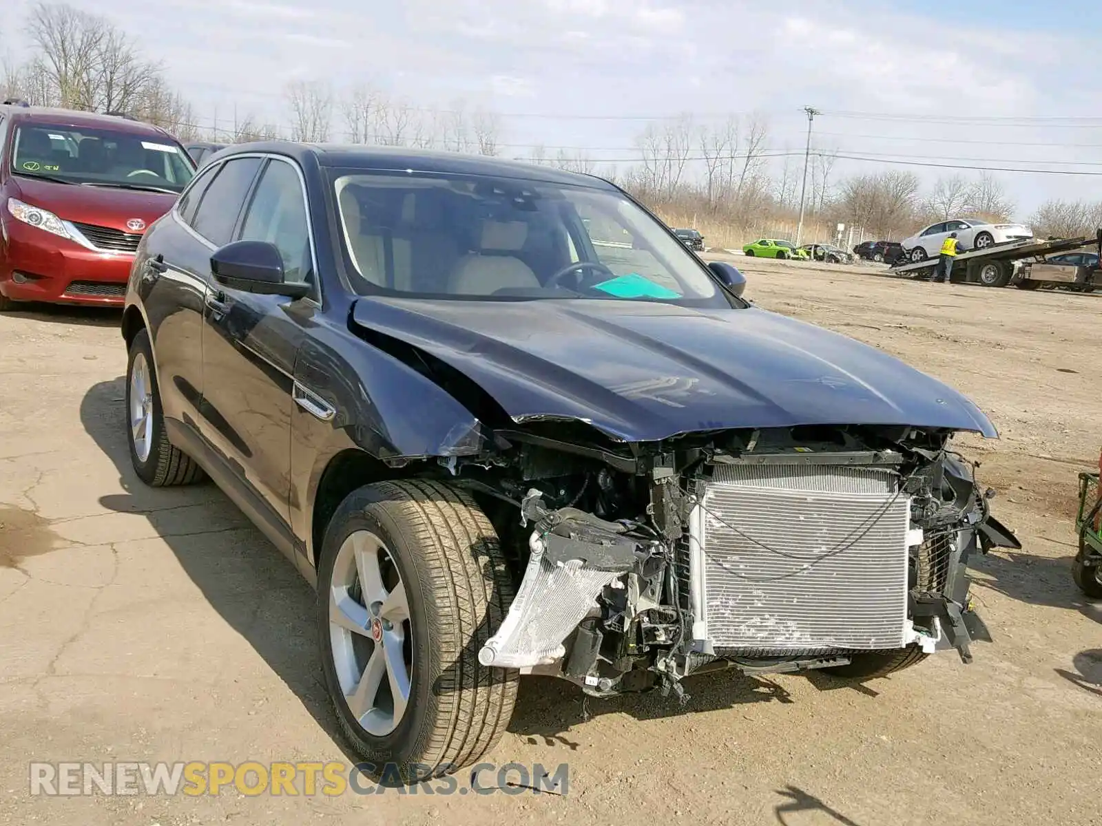 1 Photograph of a damaged car SADCJ2FX4KA359153 JAGUAR F-PACE PRE 2019