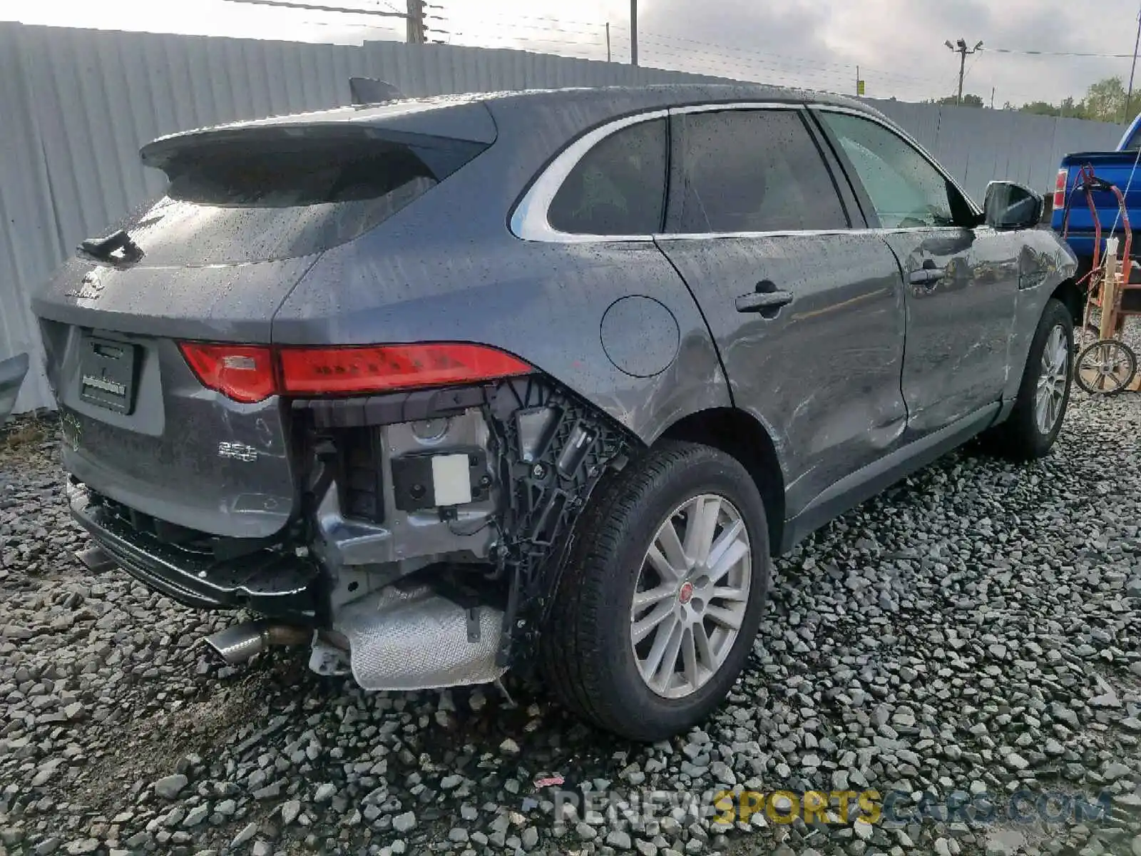 4 Photograph of a damaged car SADCK2FXXKA351894 JAGUAR F-PACE PRE 2019