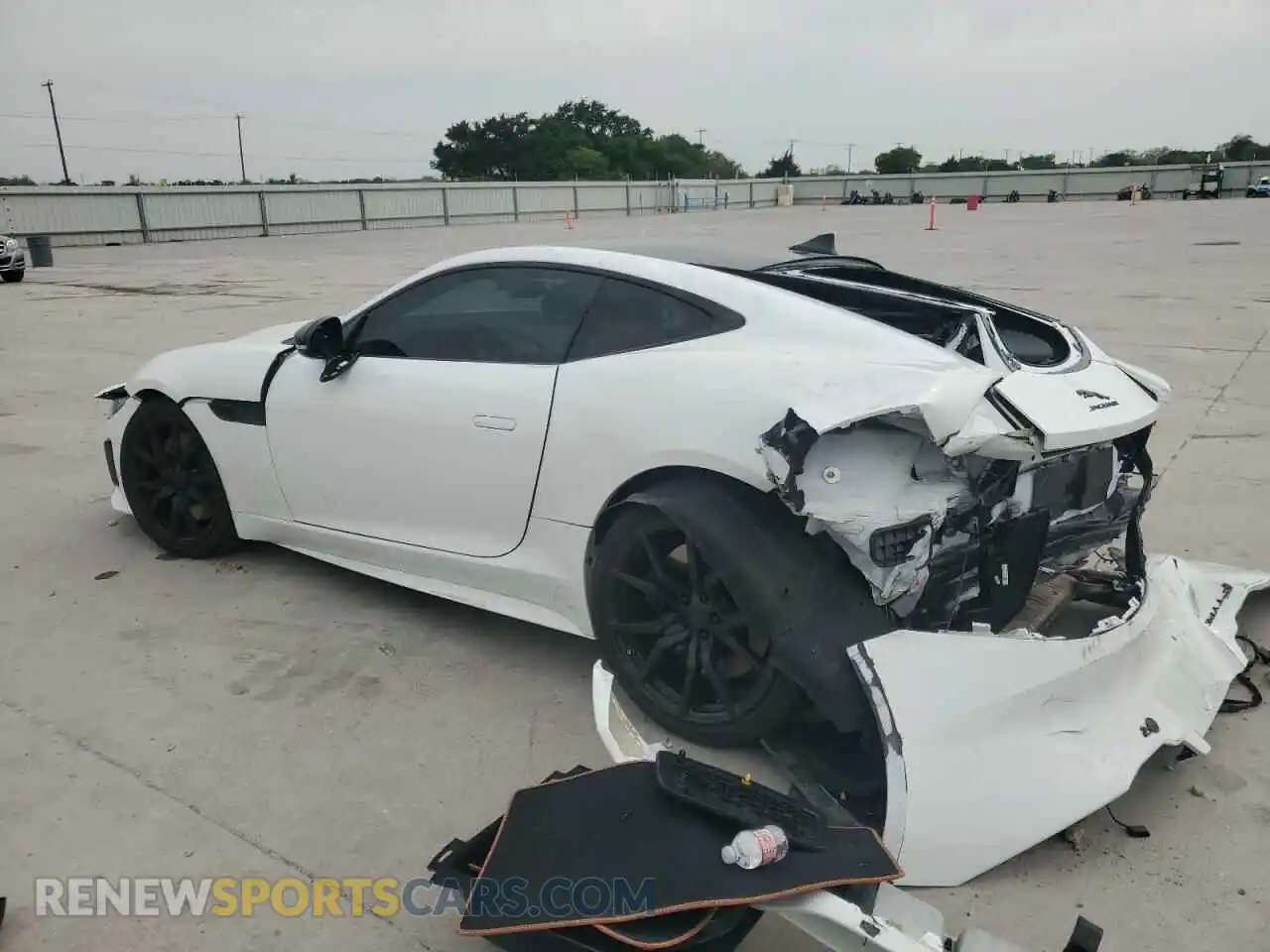 2 Photograph of a damaged car SAJD51FE7PCK81414 JAGUAR F-TYPE 2023