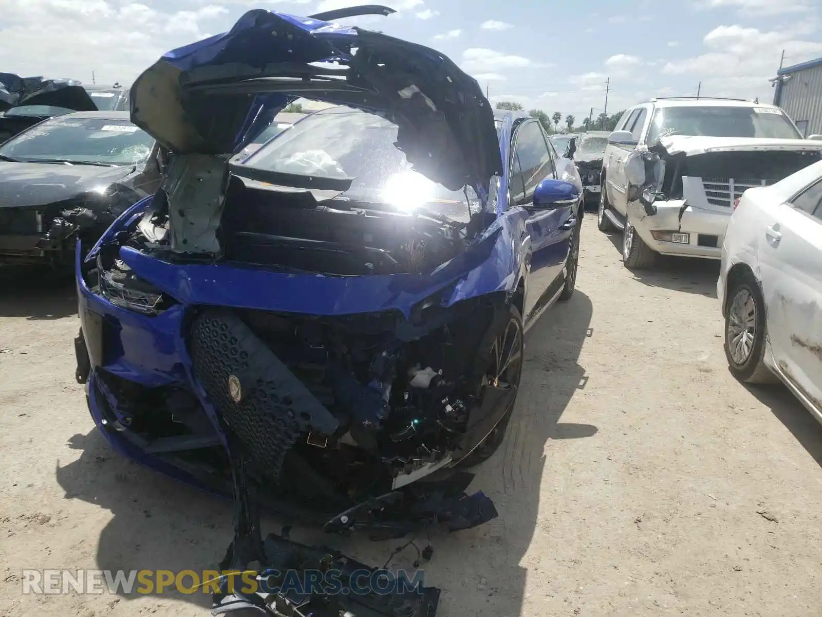 2 fotografías del automóvil dañado SADHC2S10K1F74162 JAGUAR I-PACE 2019