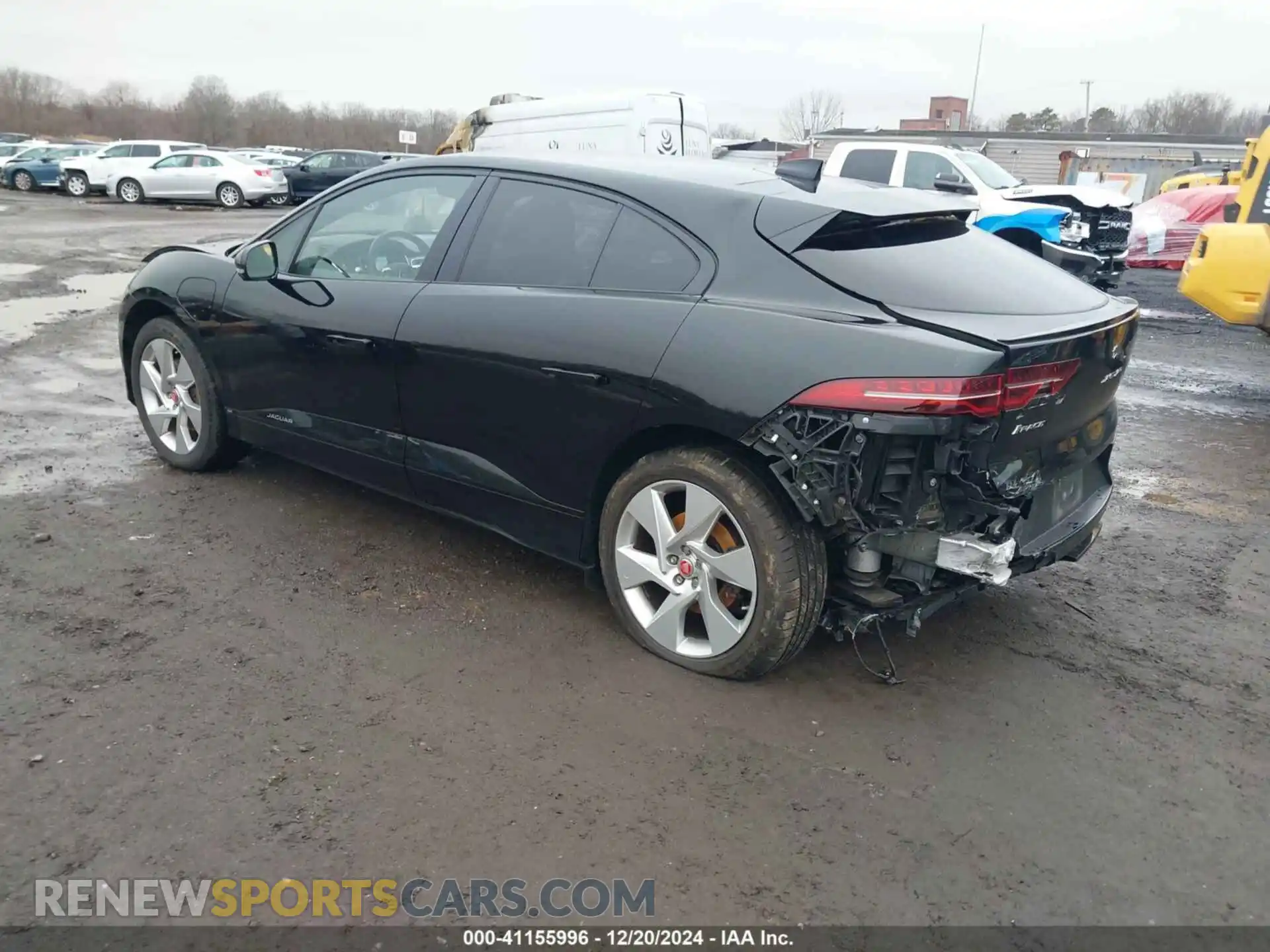 3 Photograph of a damaged car SADHC2S14K1F71135 JAGUAR I-PACE 2019