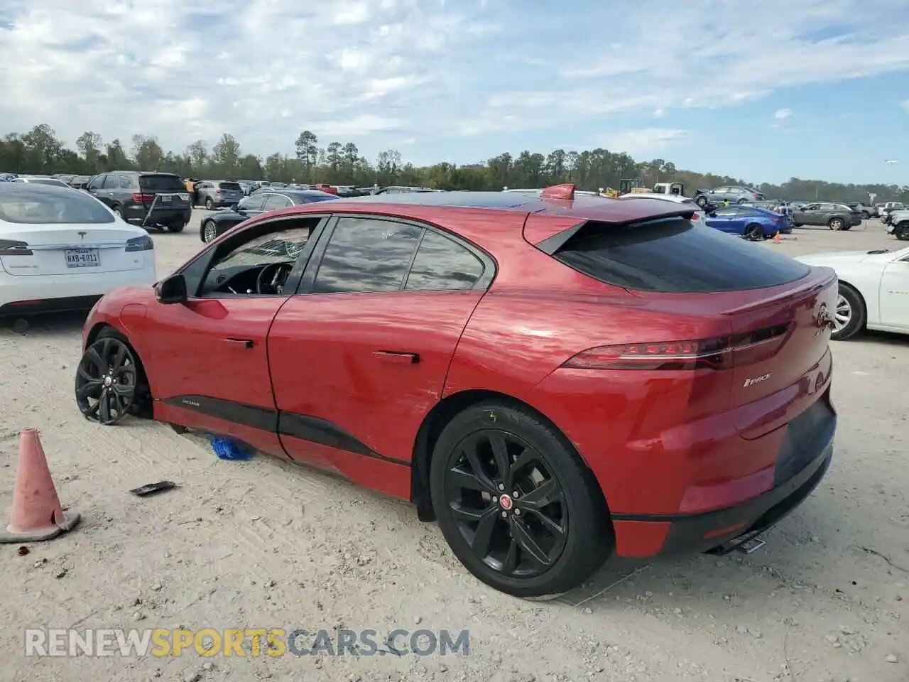 2 Photograph of a damaged car SADHC2S14K1F72754 JAGUAR I-PACE 2019
