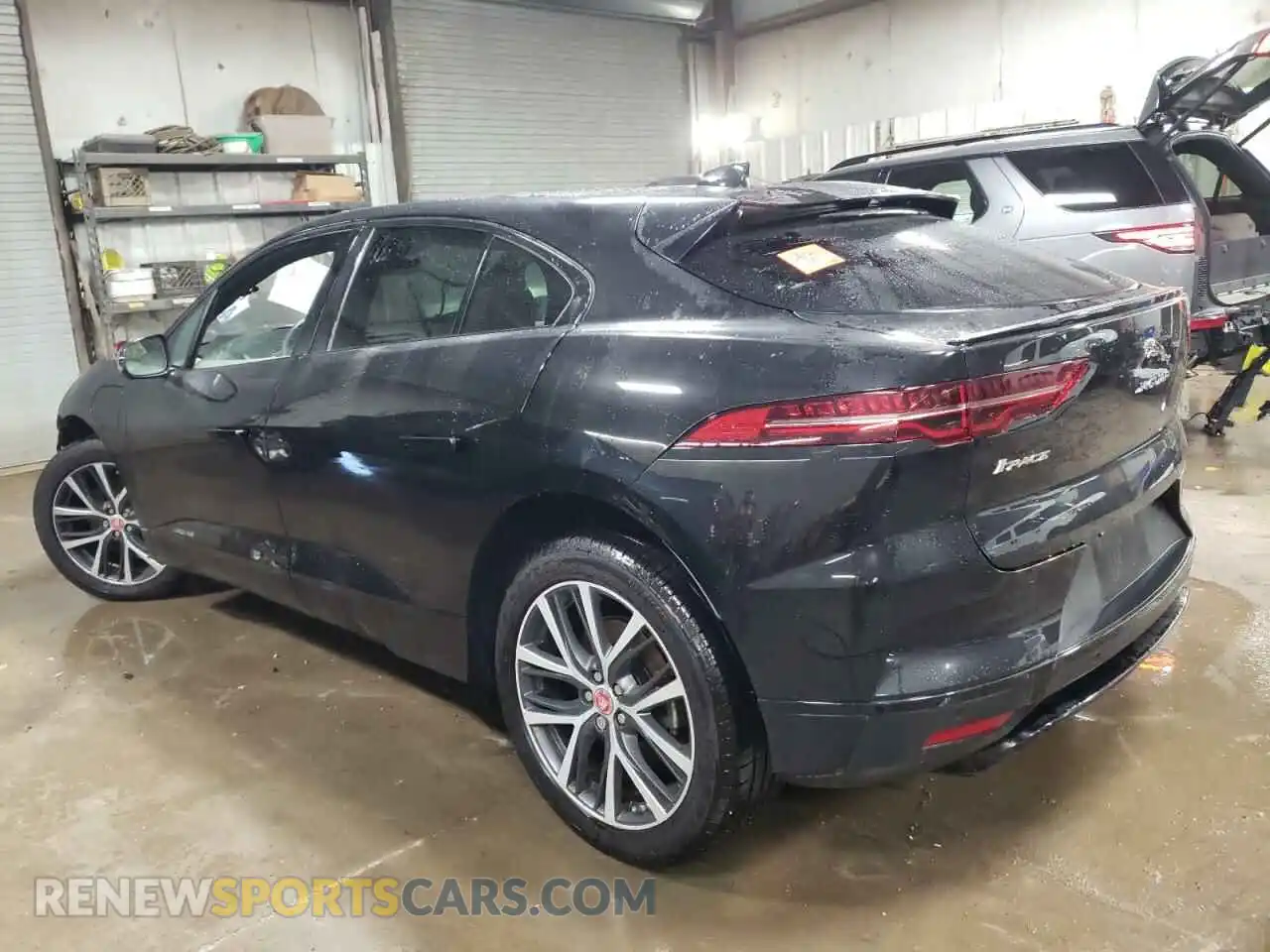 2 Photograph of a damaged car SADHD2S10K1F71324 JAGUAR I-PACE 2019