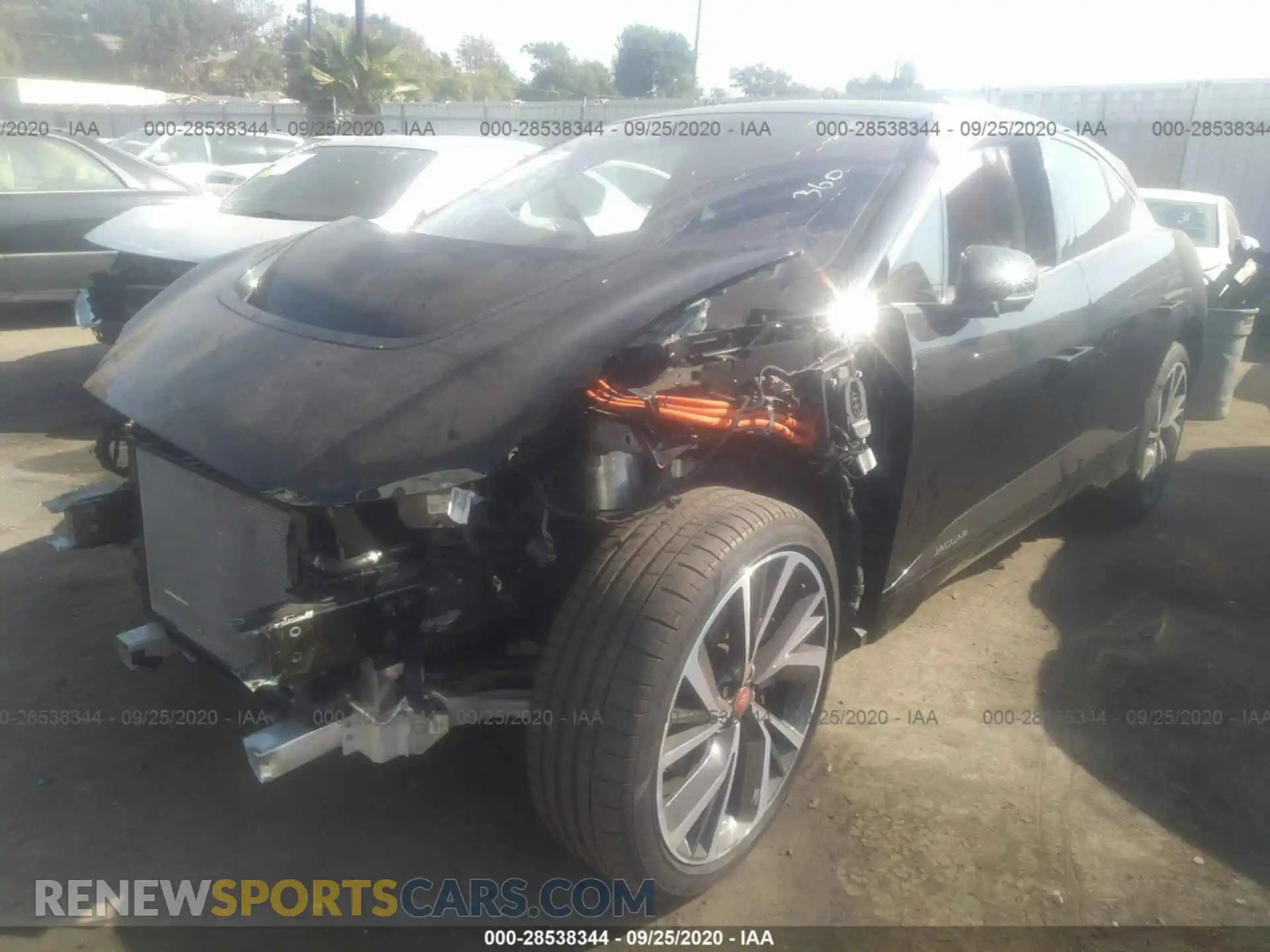 2 Photograph of a damaged car SADHD2S11K1F73812 JAGUAR I-PACE 2019