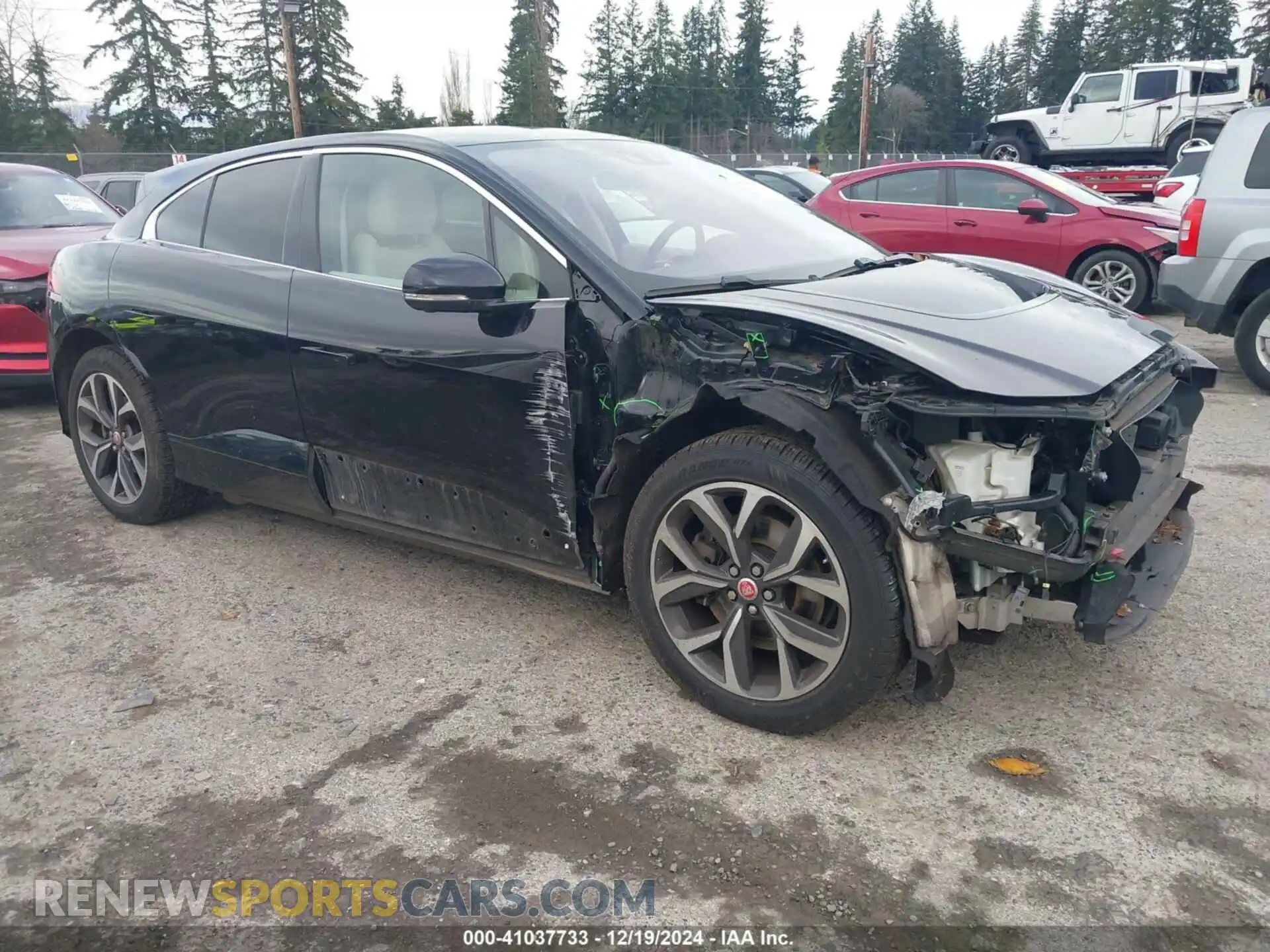 1 Photograph of a damaged car SADHD2S11K1F75415 JAGUAR I-PACE 2019