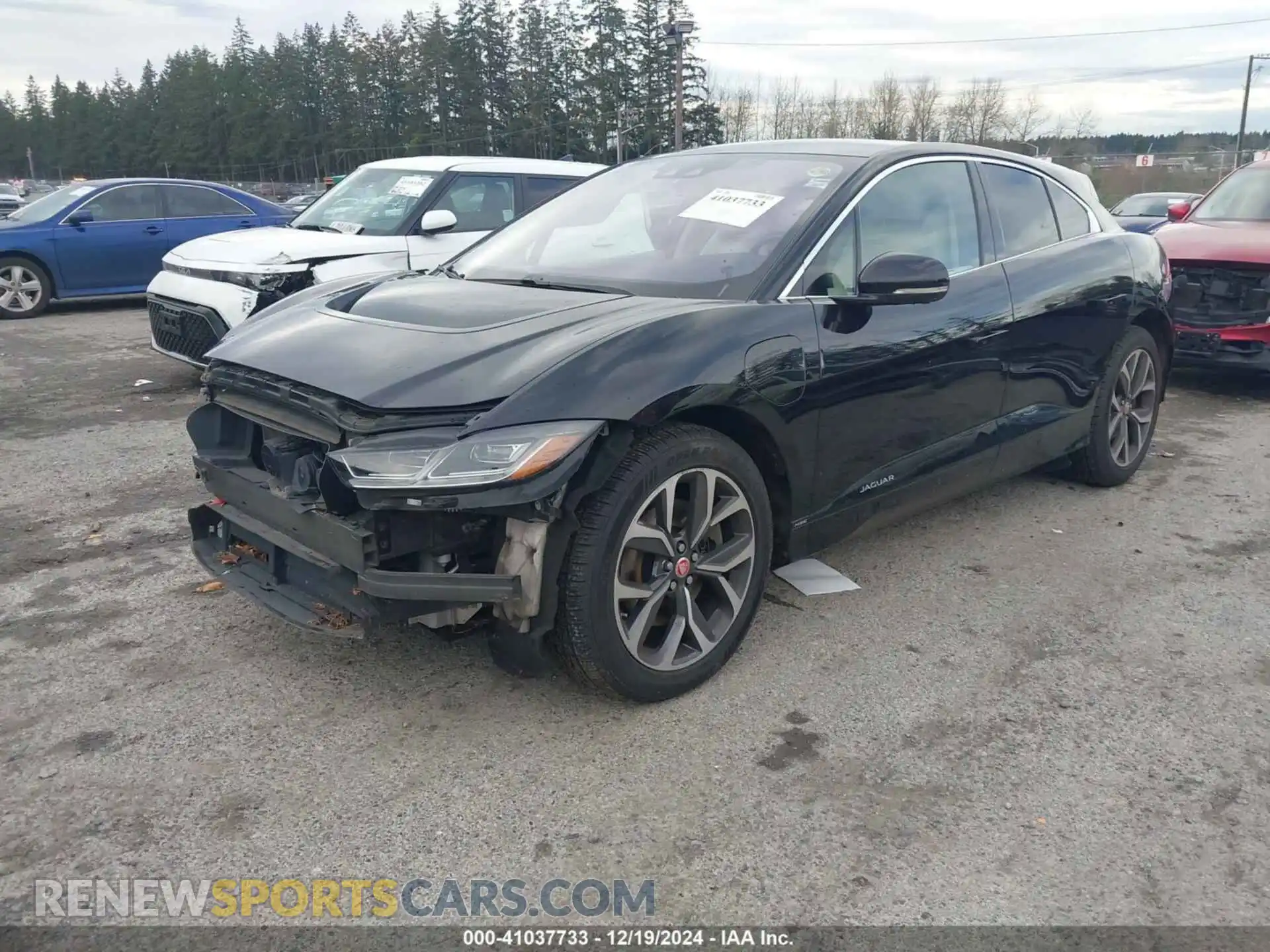 2 Photograph of a damaged car SADHD2S11K1F75415 JAGUAR I-PACE 2019