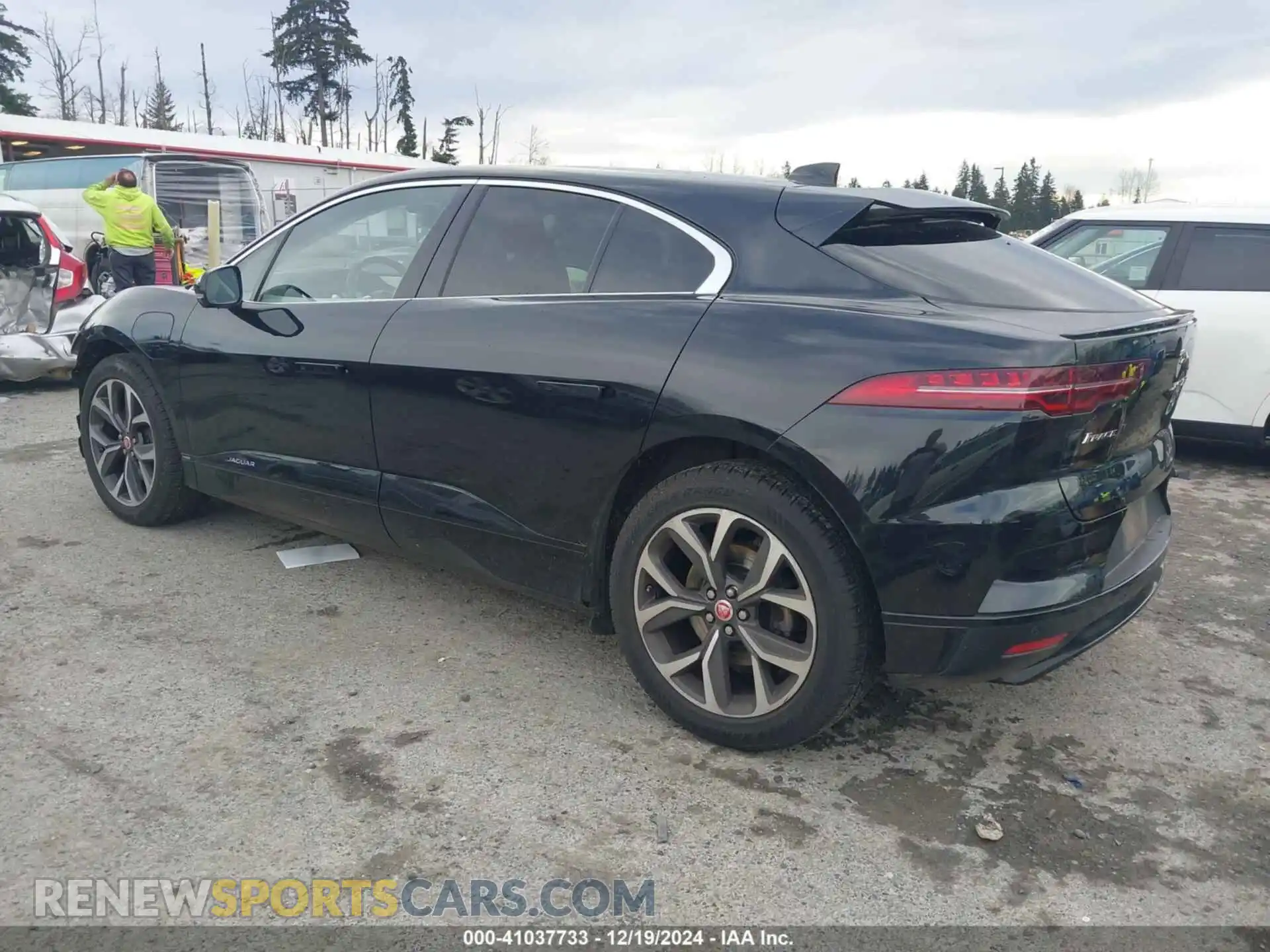 3 Photograph of a damaged car SADHD2S11K1F75415 JAGUAR I-PACE 2019