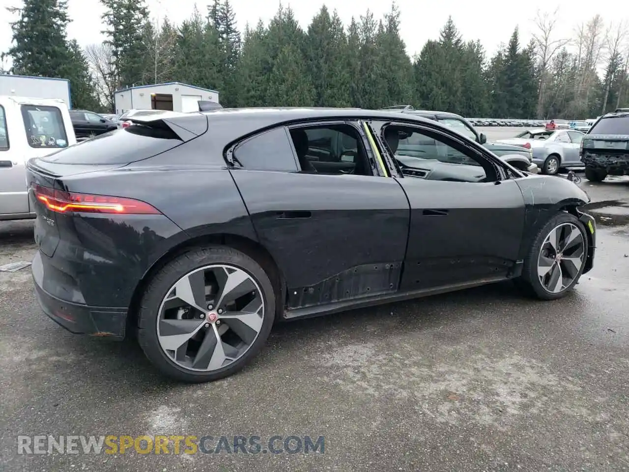 3 Photograph of a damaged car SADHD2S15K1F67821 JAGUAR I-PACE 2019