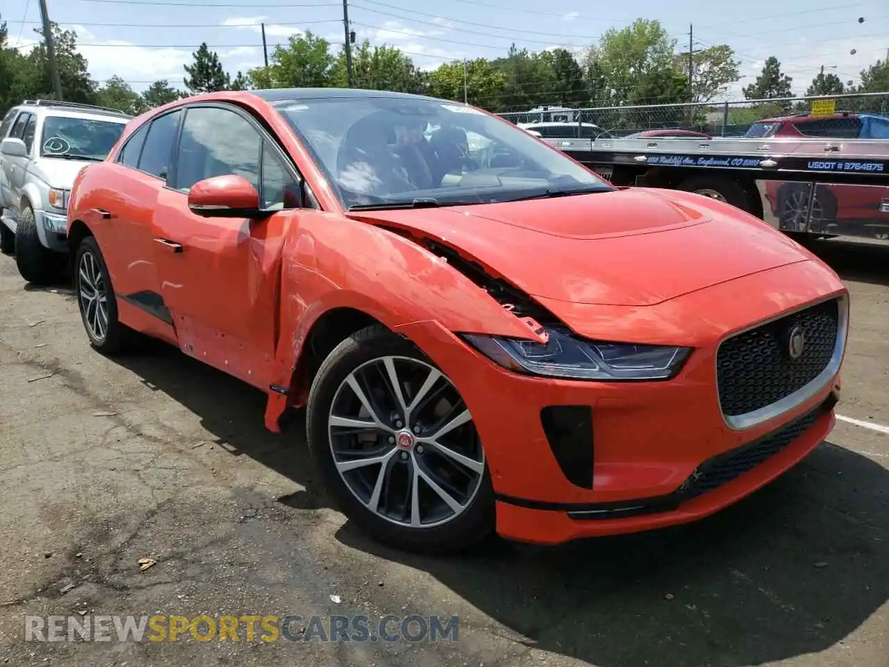 1 Photograph of a damaged car SADHD2S17K1F63592 JAGUAR I-PACE 2019