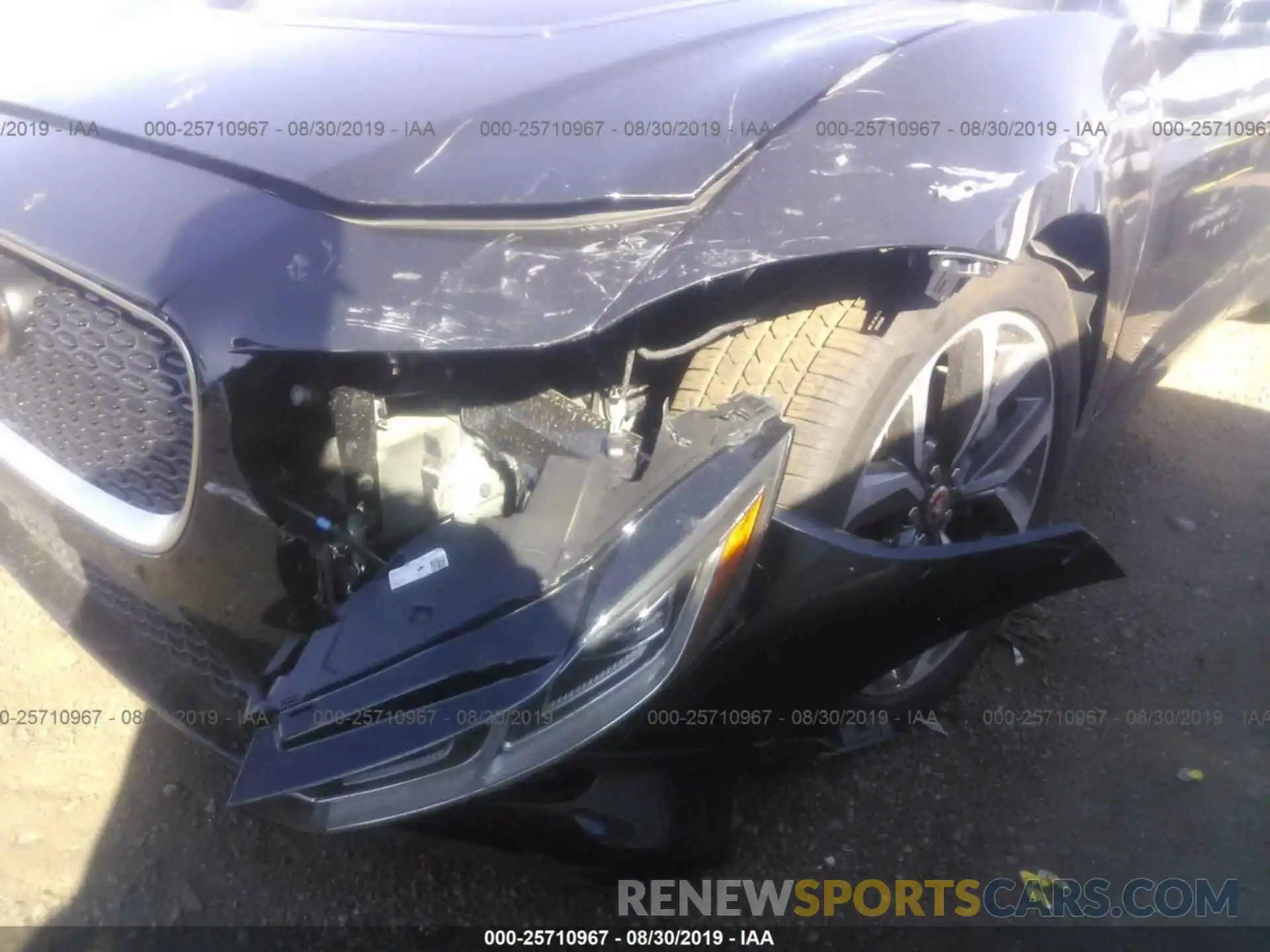 6 Photograph of a damaged car SADHD2S18K1F74536 JAGUAR I-PACE 2019