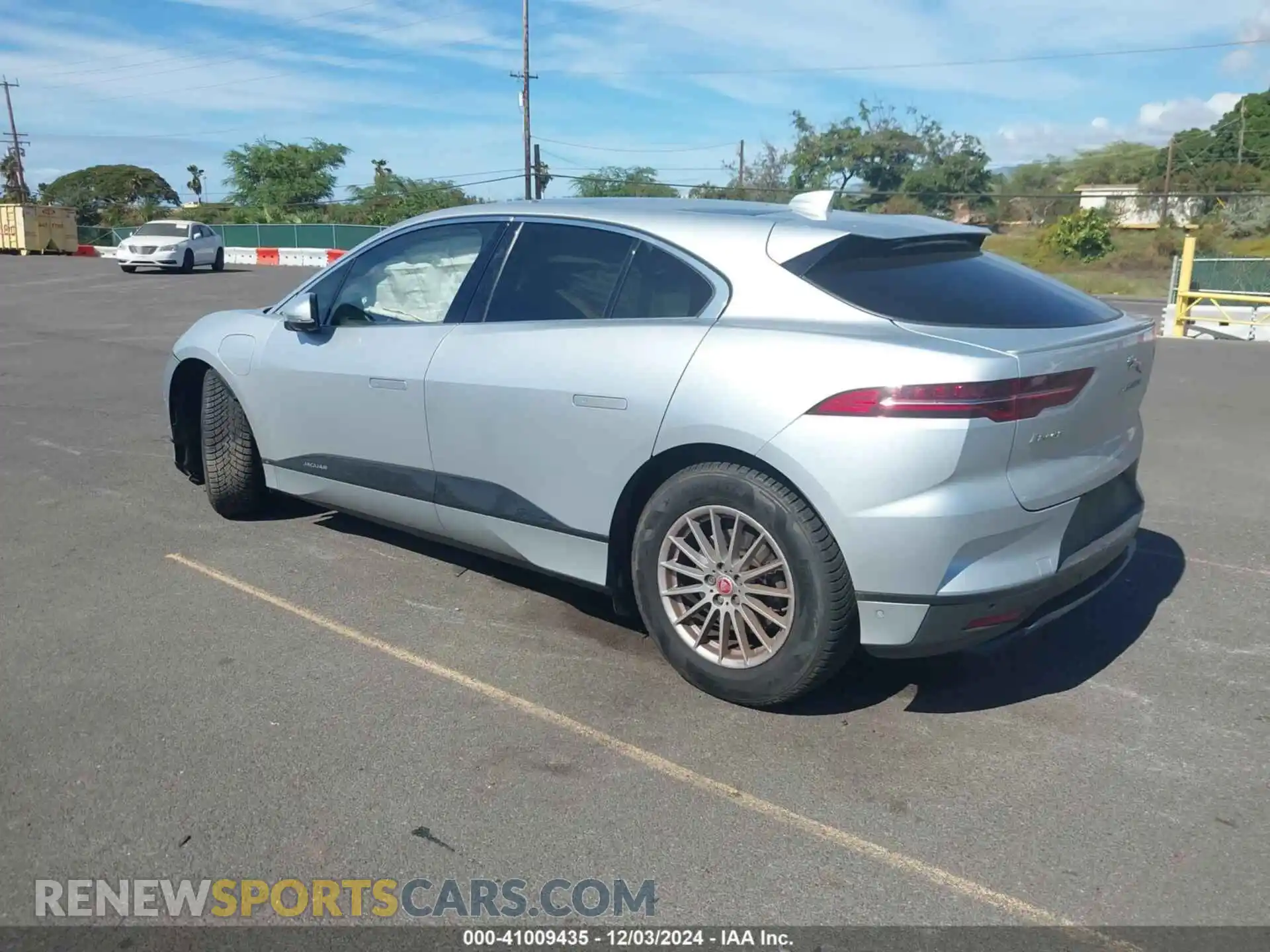 3 Photograph of a damaged car SADHB2S1XL1F81334 JAGUAR I-PACE 2020