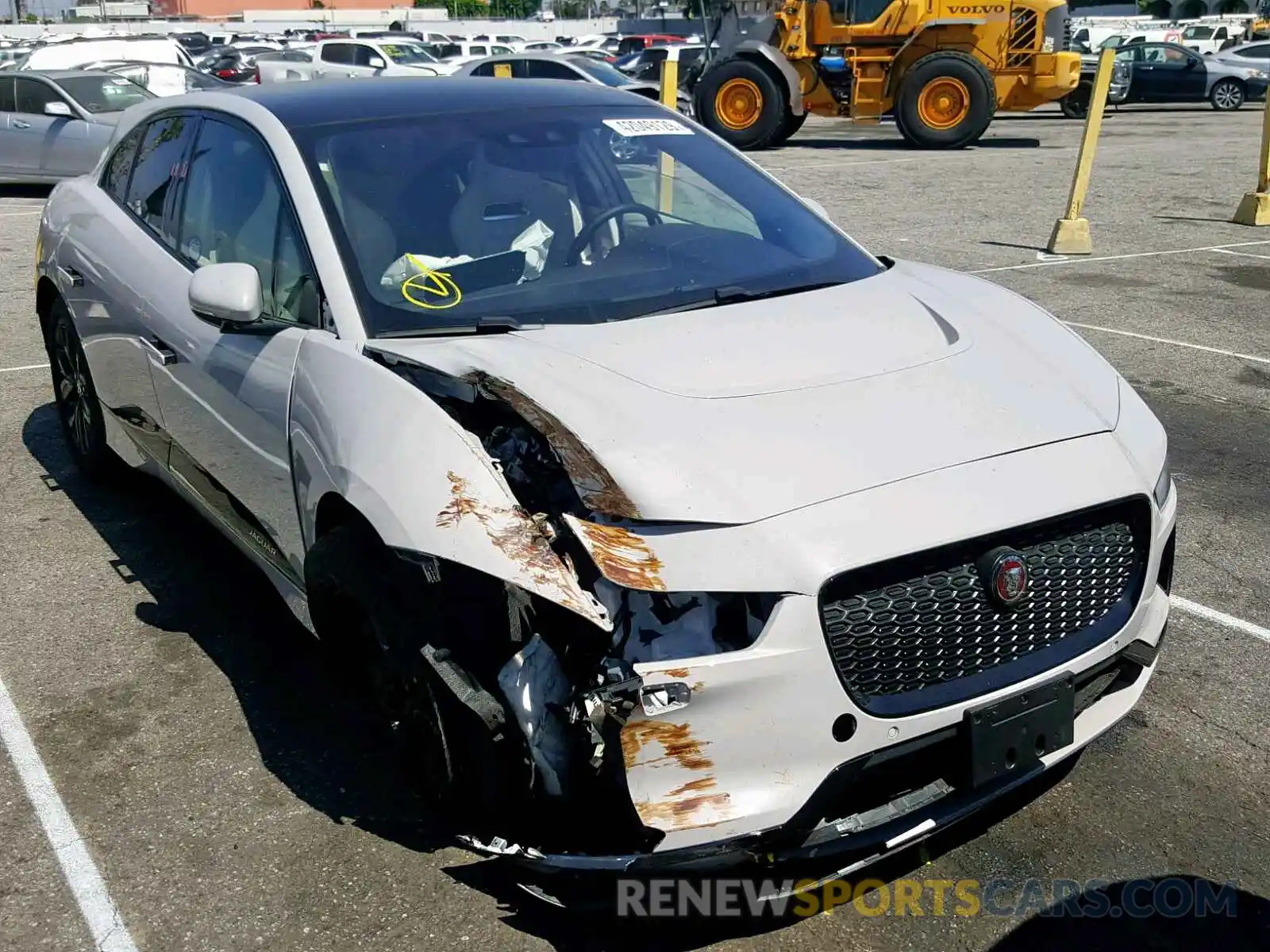 1 Photograph of a damaged car SADHC2S14K1F71362 JAGUAR I-PACE SE 2019