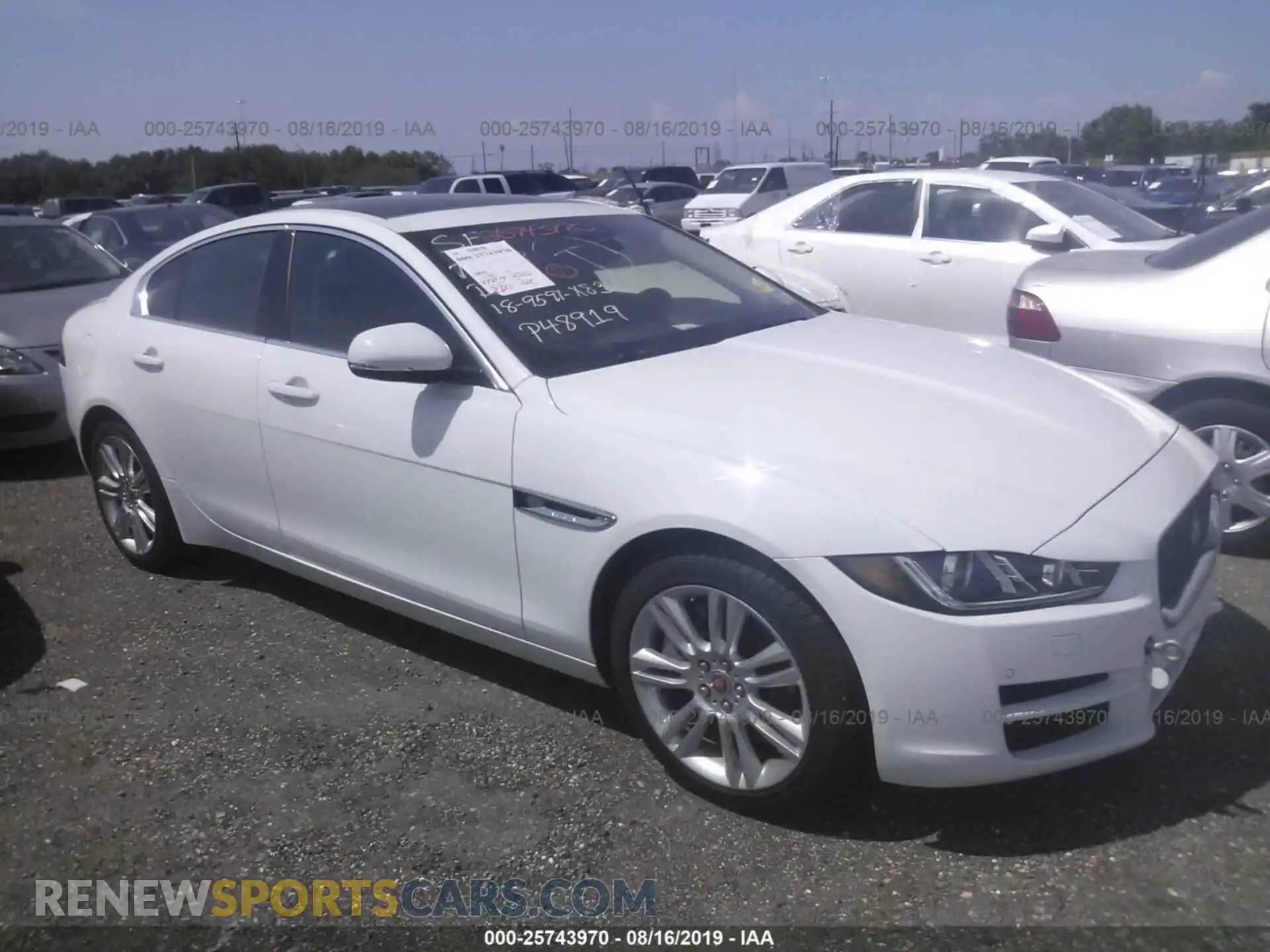 1 Photograph of a damaged car SAJAD4FX4KCP48919 JAGUAR XE 2019